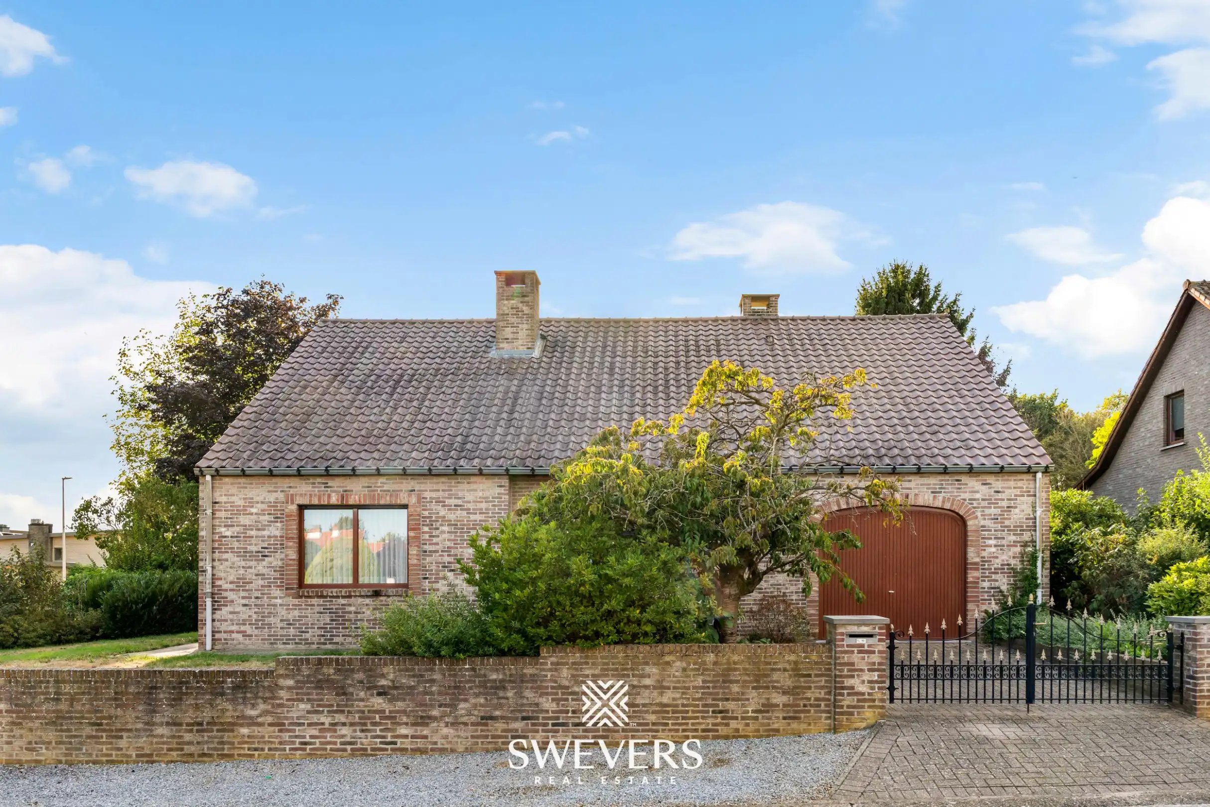 Ruime op te frissen woning (225m²) met EPC-C en westgerichte tuin nabij Beringen centrum foto {{pictureIndex}}