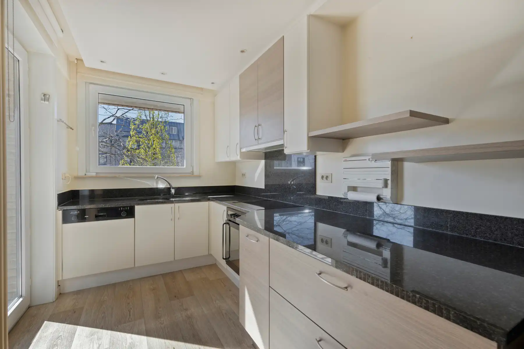 Top appartement in Residentie Langhemeere met dubbele garage!! foto 9