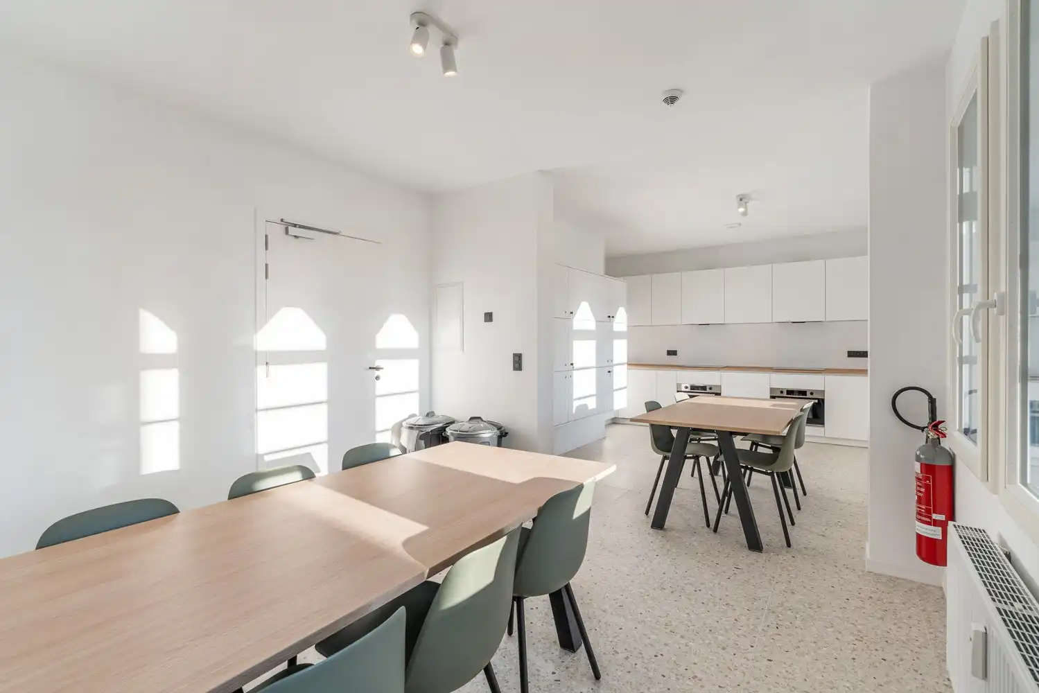 10 gemeubelde SWO studentenkamers in het volledig gerenoveerde Montfortanenklooster te Leuven! foto 12