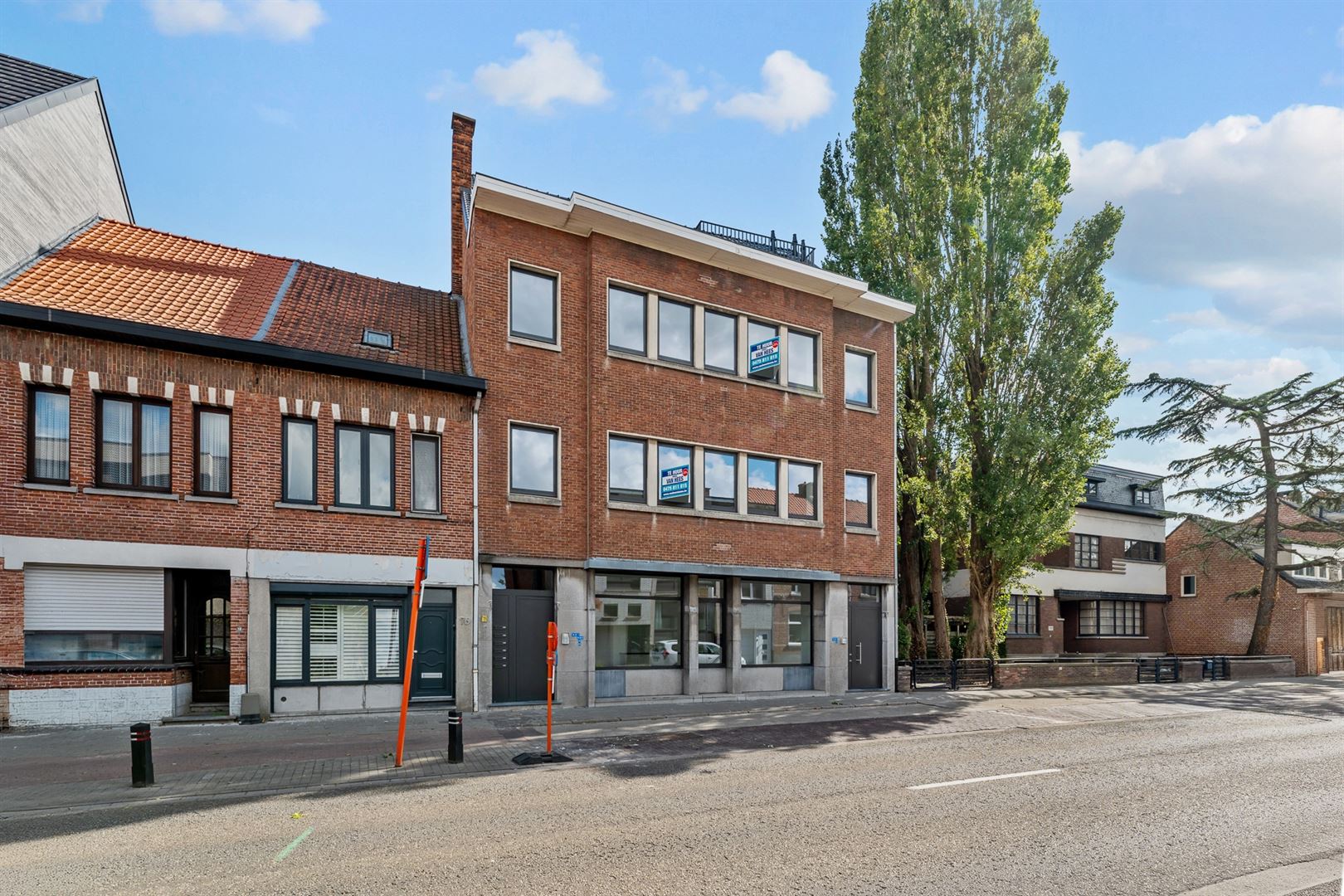Appartement foto {{pictureIndex}}