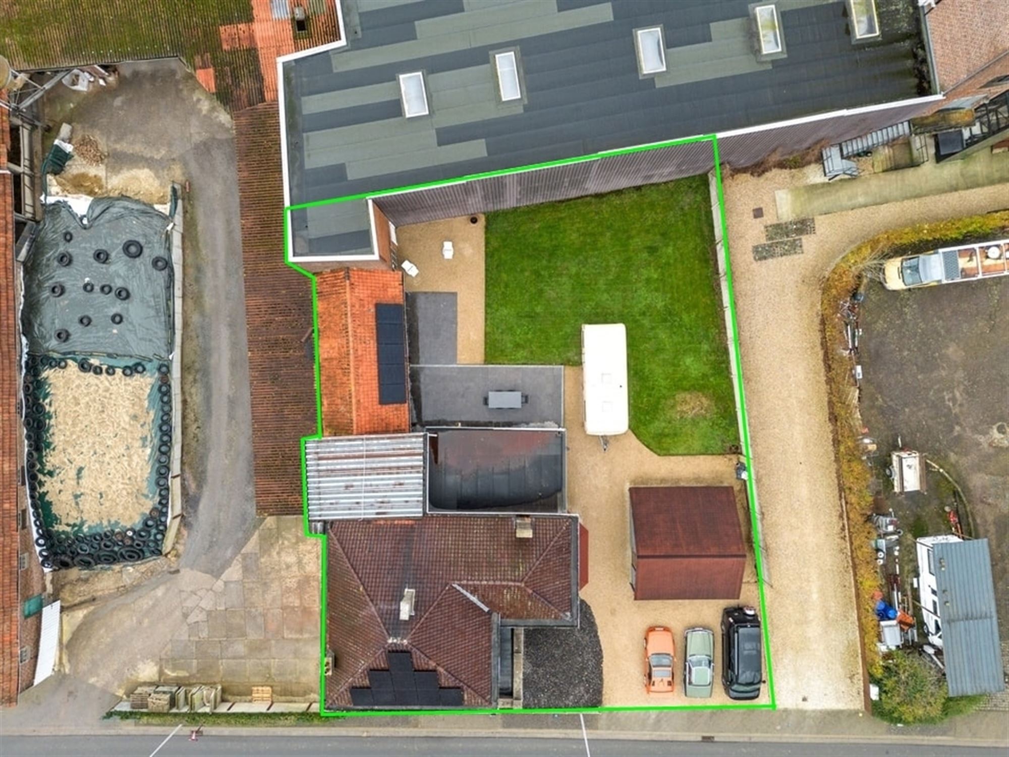 RUIME TWEEWOONST/ ZORGWONING MET ENORM VEEL POTENTIEEL IN HOESELT  foto 2