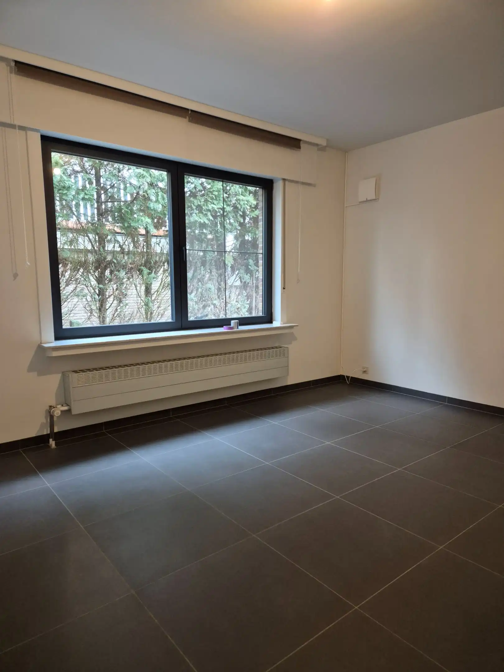 Gelijkvloers appartement met groot terras, tuin en garage. foto 10