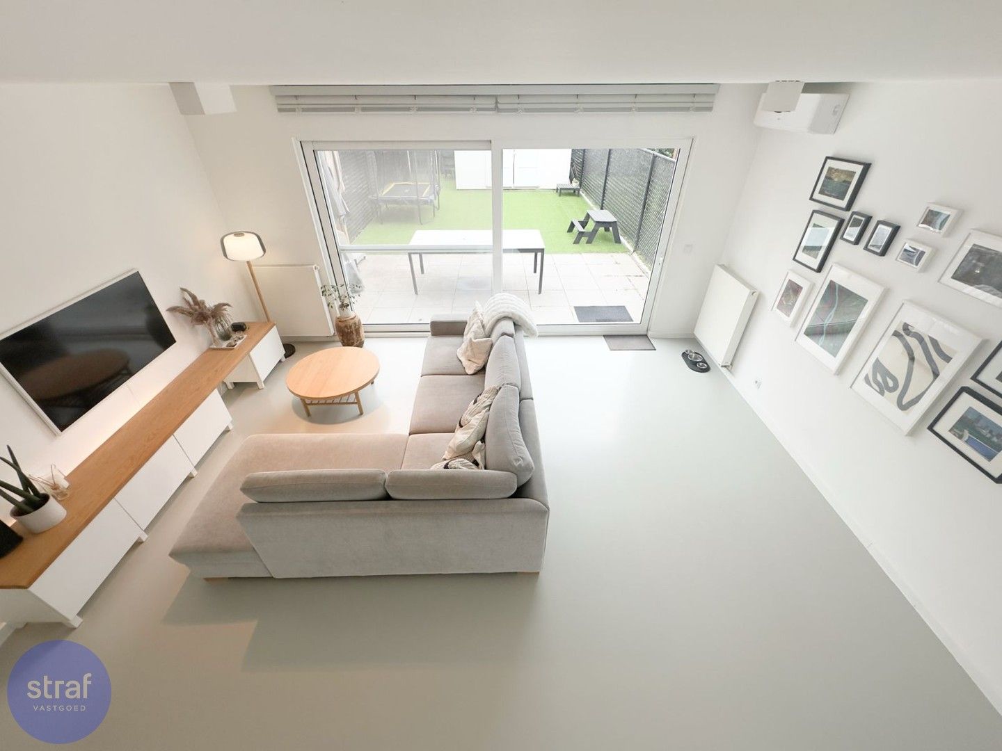 Moderne woning met leuke tuin op Regatta foto 3