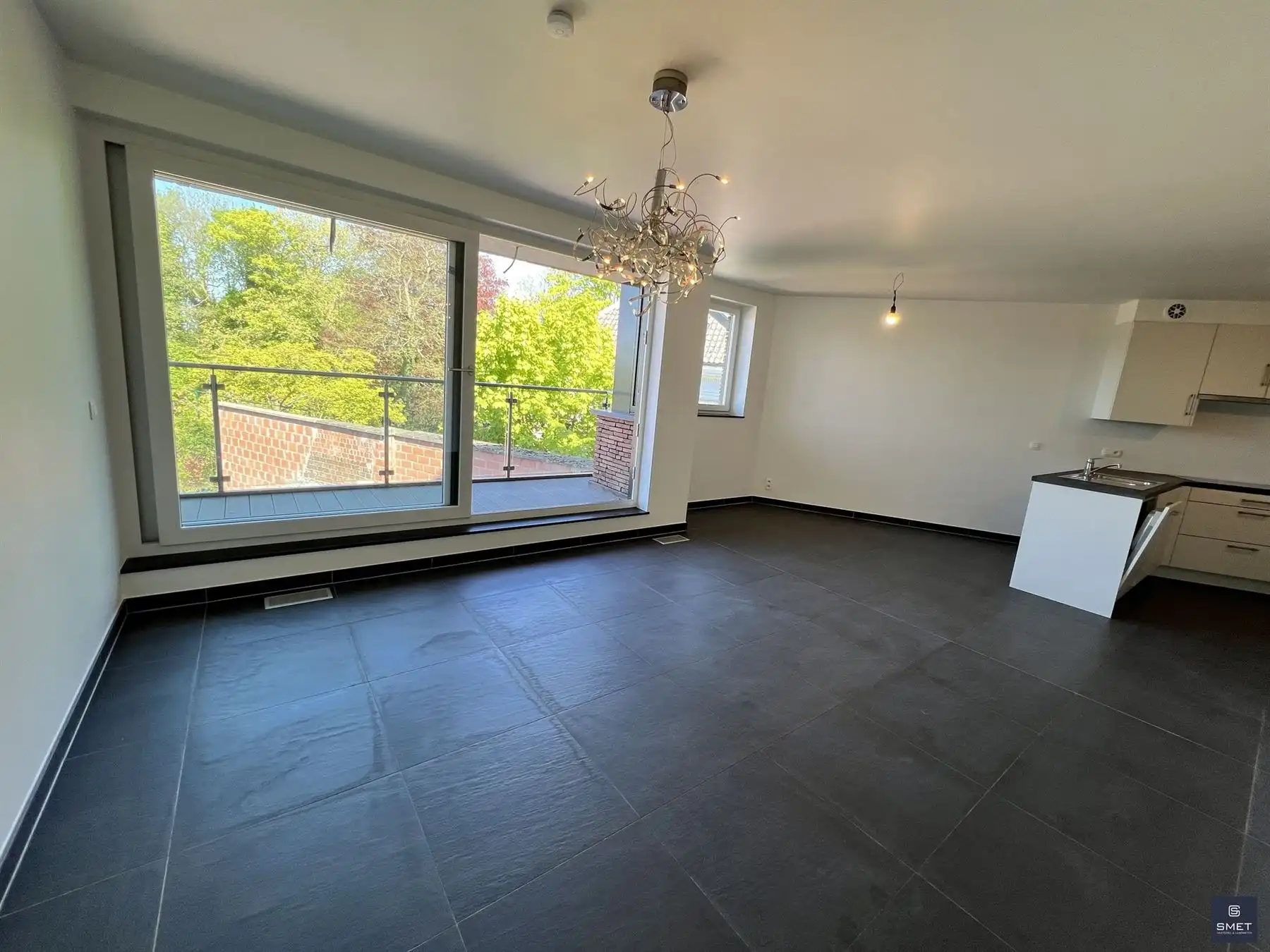 RUIM DUPLEX APPT. MET 2 SPKS, TERRAS EN GARAGE foto 6