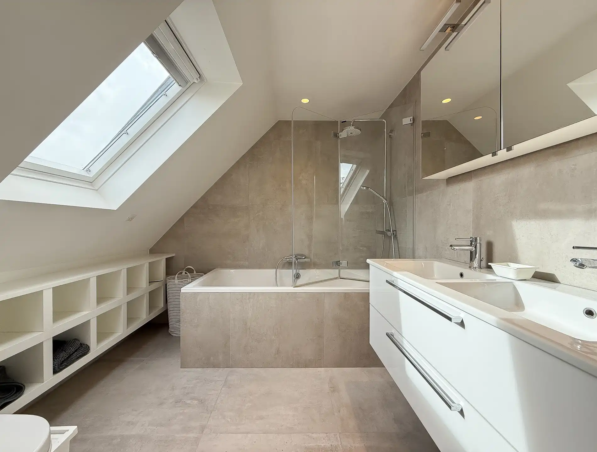 Duplex dakappartement met zonneterrassen nabij Rubensplein foto 14