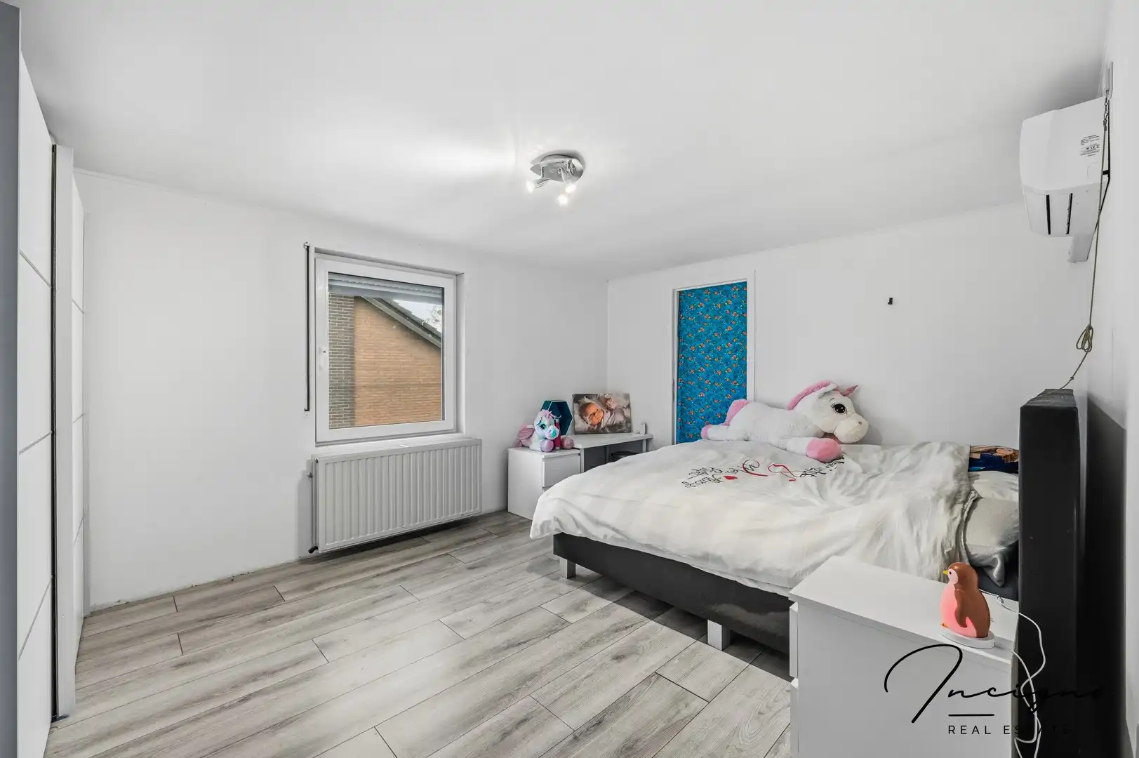 Ruime gezinswoning met ruime tuin en aparte garage foto 15