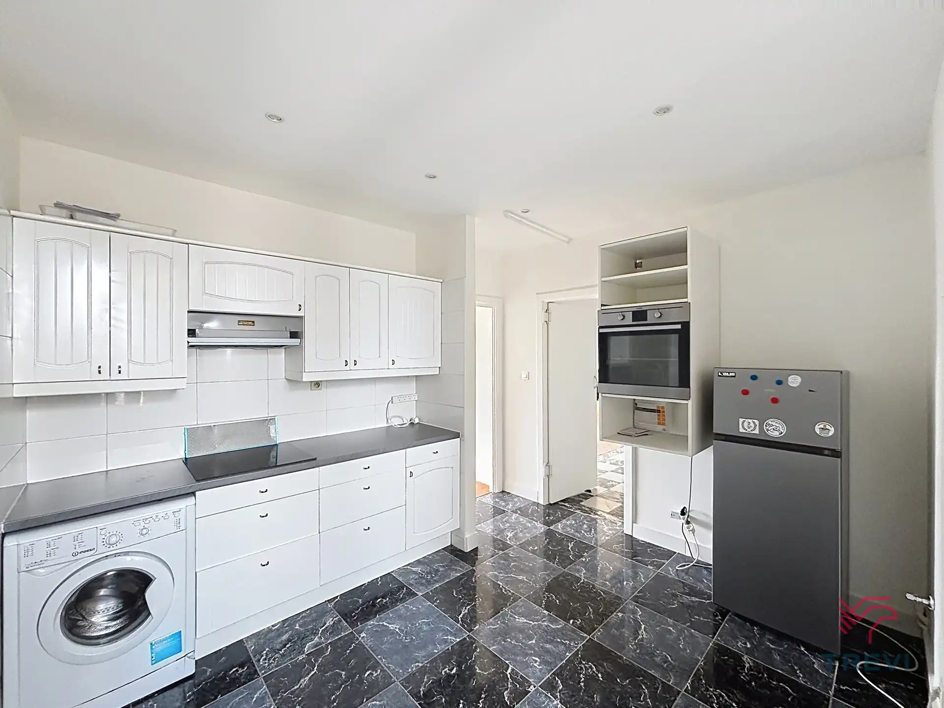 Kamer in een gedeelde woning in een appartement met terras foto 9