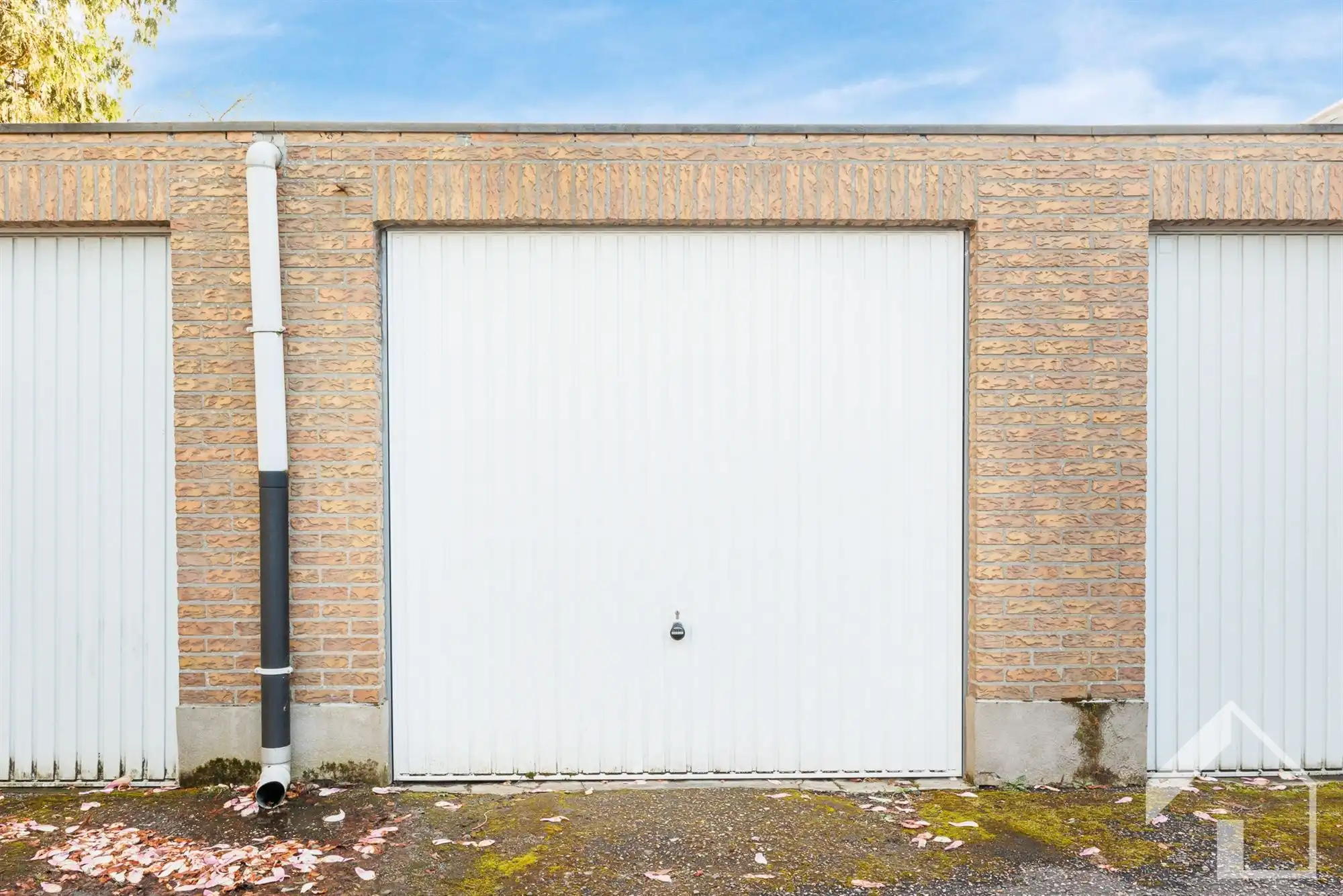 Instapklaar appartement met garagebox! foto 23