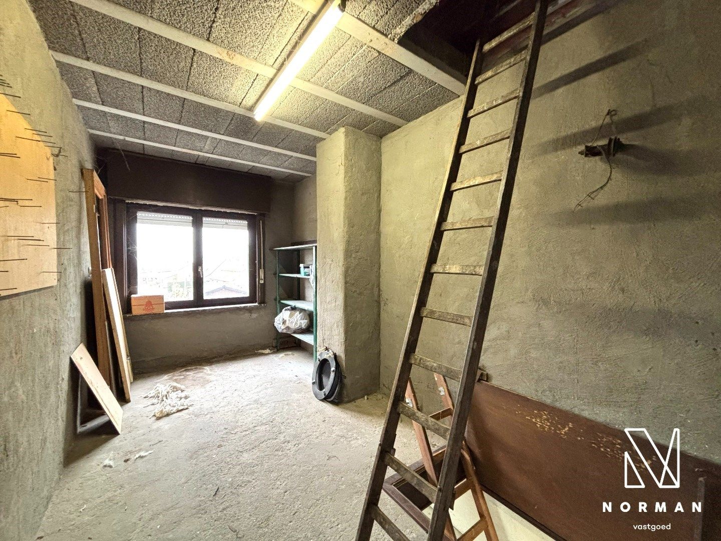 Halfopen woning met 4 slaapkamers en uitweg op toplocatie foto 19