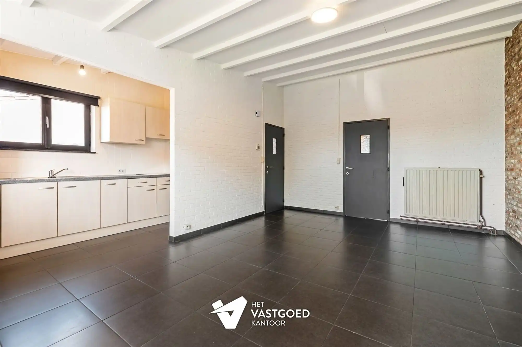 INSTAPKLAAR APPARTEMENT MET GARAGE (GEEN GEMEENSCHAPPELIJKE KOSTEN!) foto 5