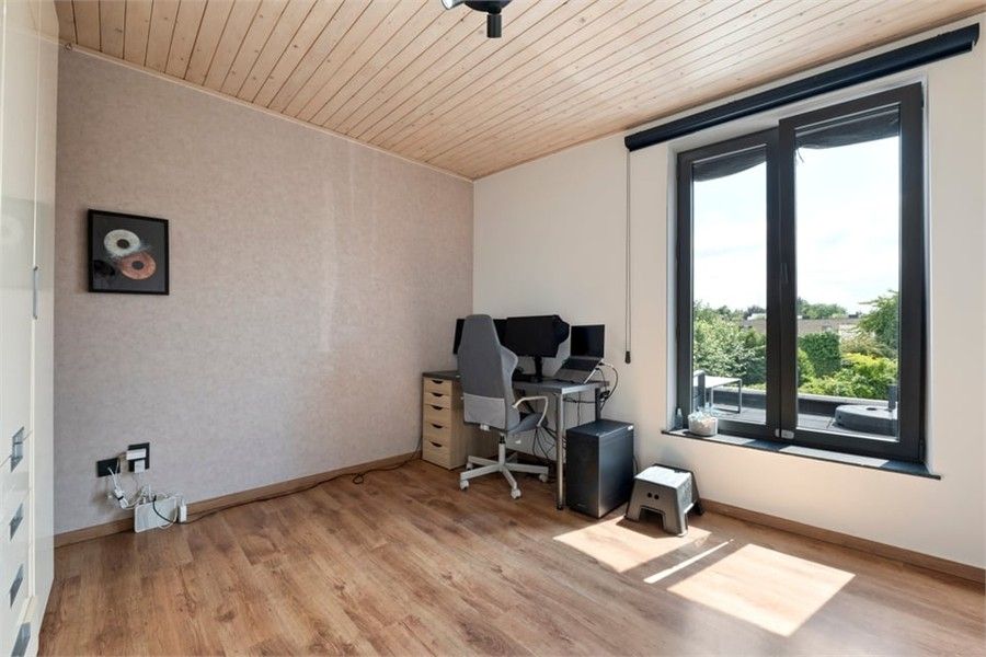 ENERGIEZUINIGE STADSWONING MET ZONNEPANELEN IN HET CENTRUM VAN SINT-TRUIDEN foto 14