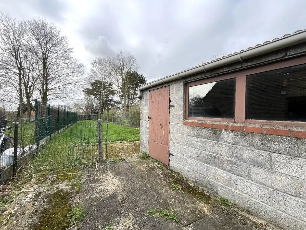 Zonnebeke – Volledig gerenoveerde woning met tuin foto 18