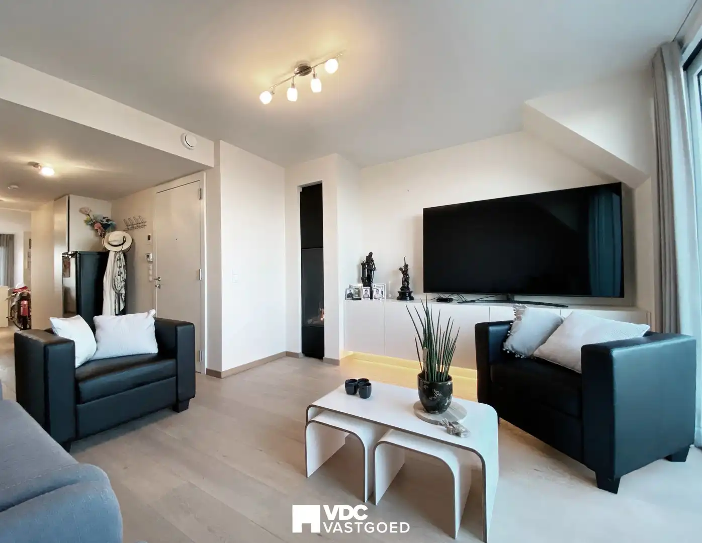Penthouse-duplex met twee terrassen en garage – Lichttorenplein Knokke foto 8