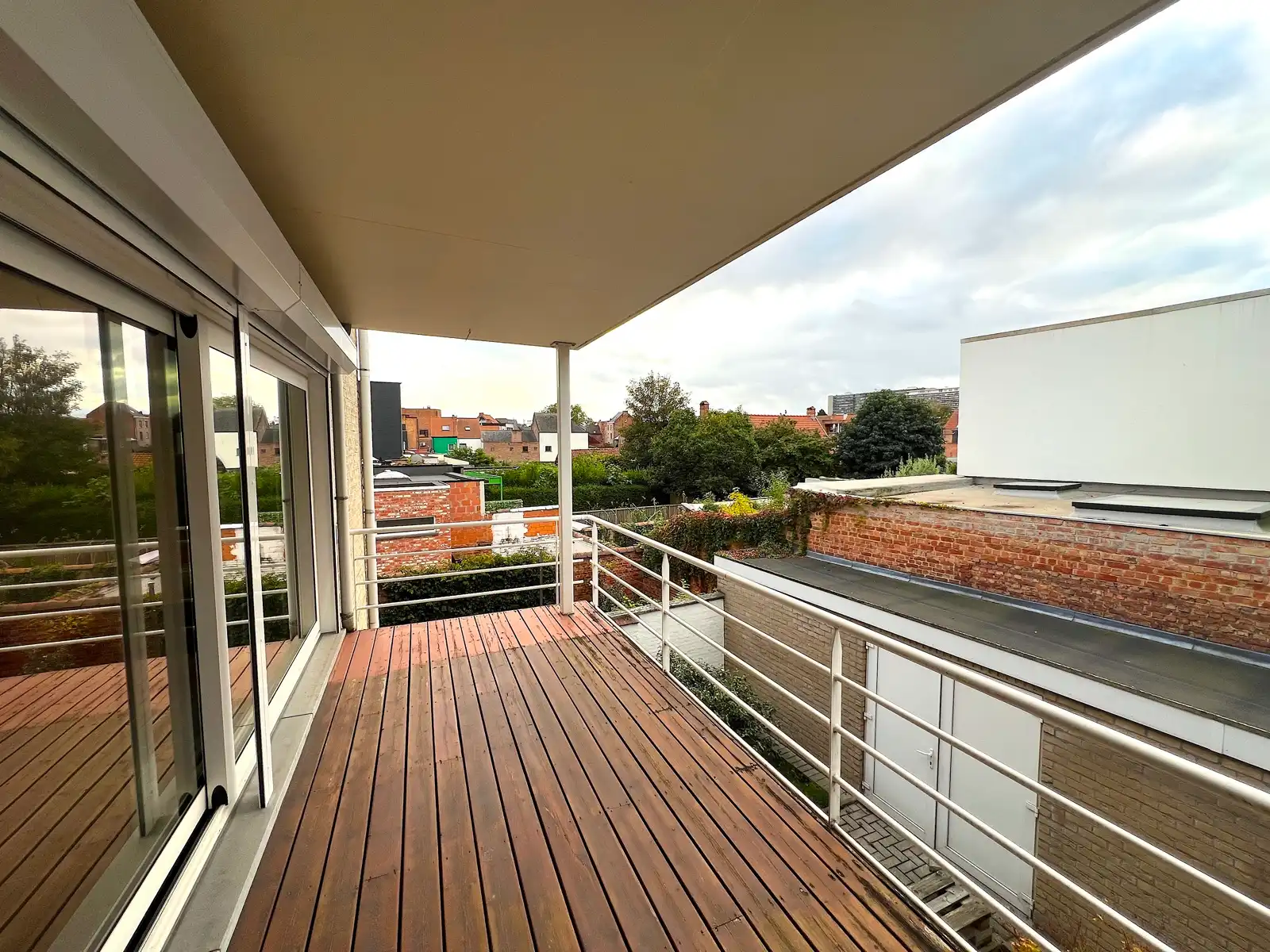Appartement te huur foto {{pictureIndex}}