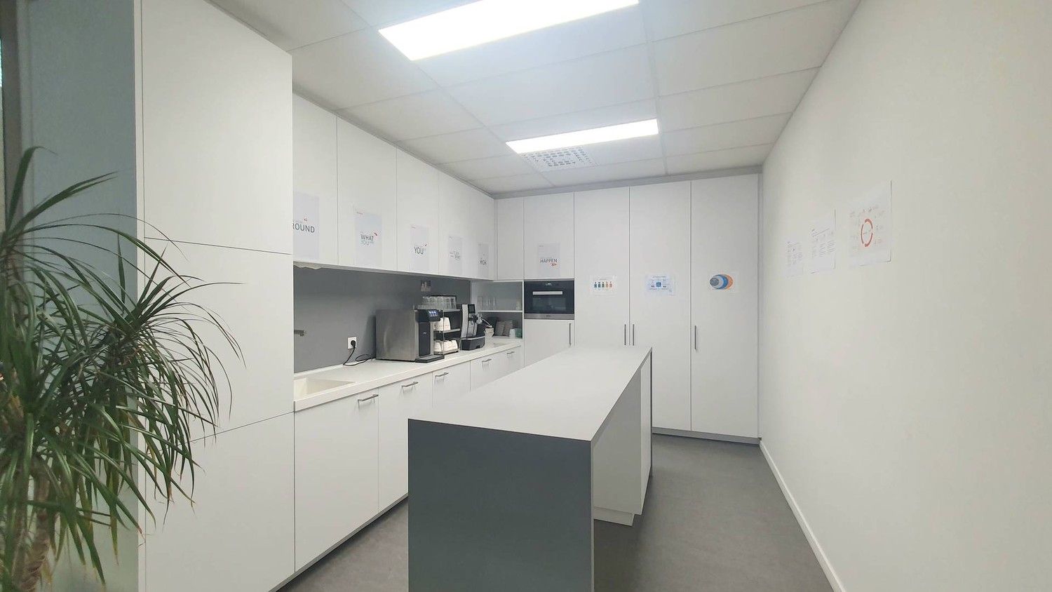 500m² kantoren met 350m² magazijn foto 10