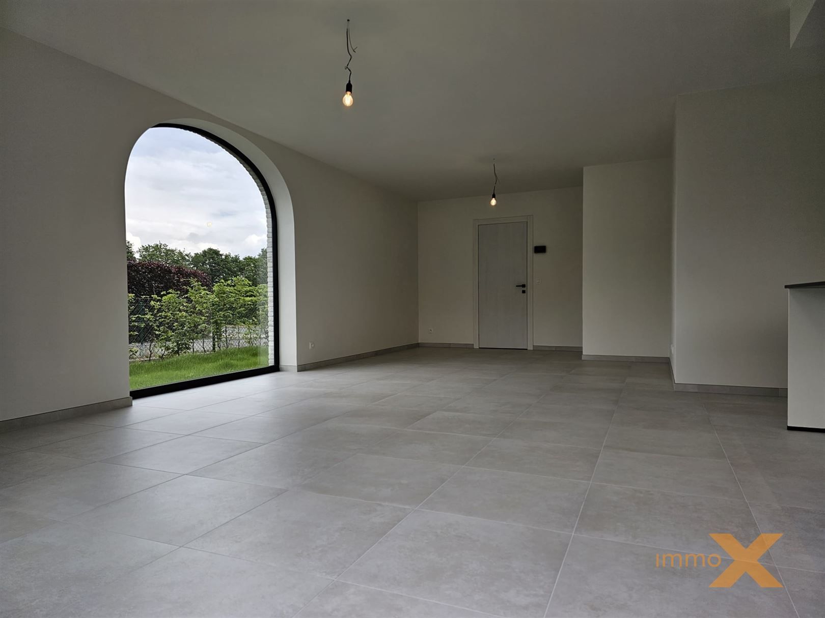 PRACHTIG AFGEWERKTE NIEUWBOUWWONING foto 6