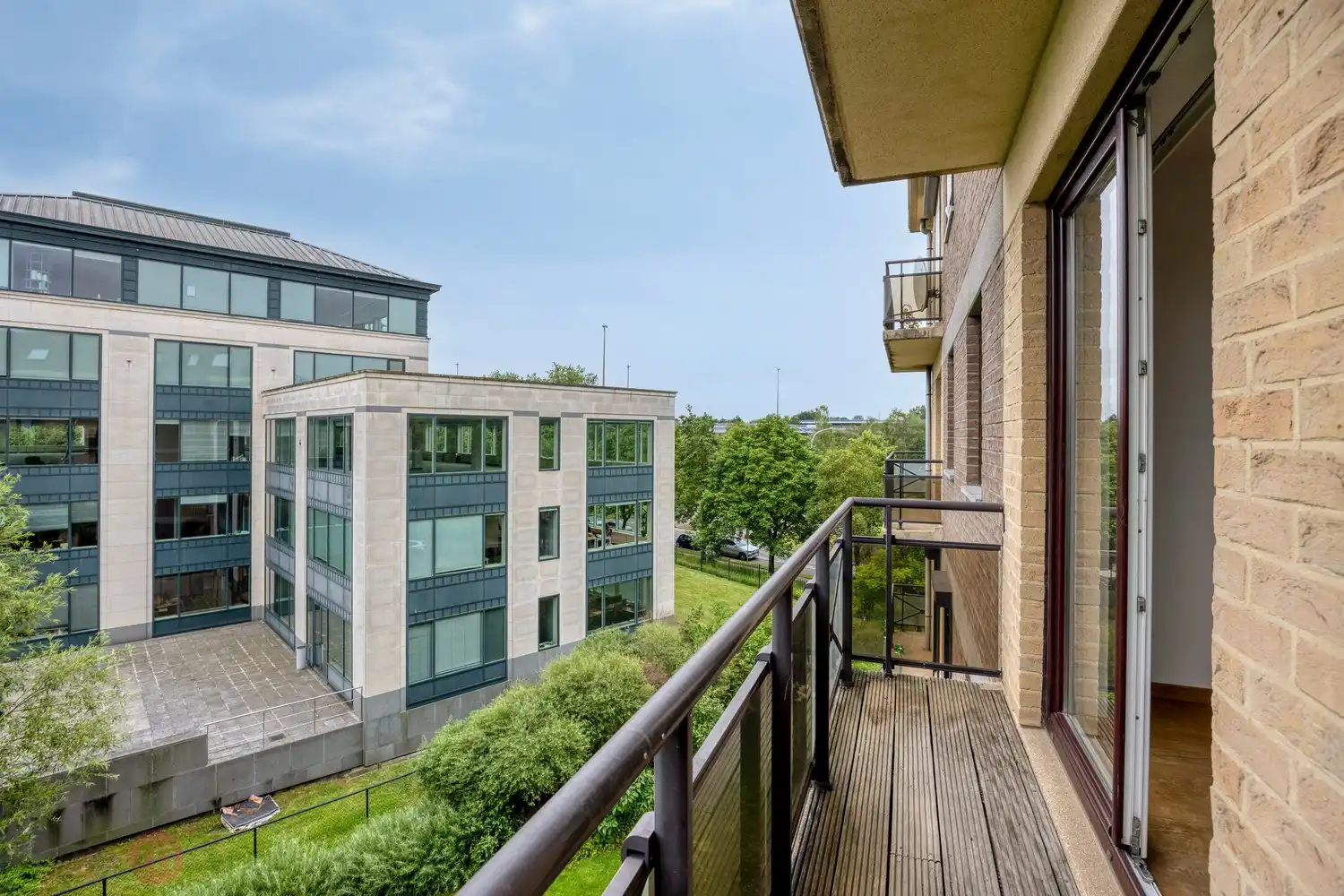 Ruim en lichtrijk appartement met twee terrassen en uitzicht op het Vijverpark aan de rand van Anderlecht 🌿 foto 18