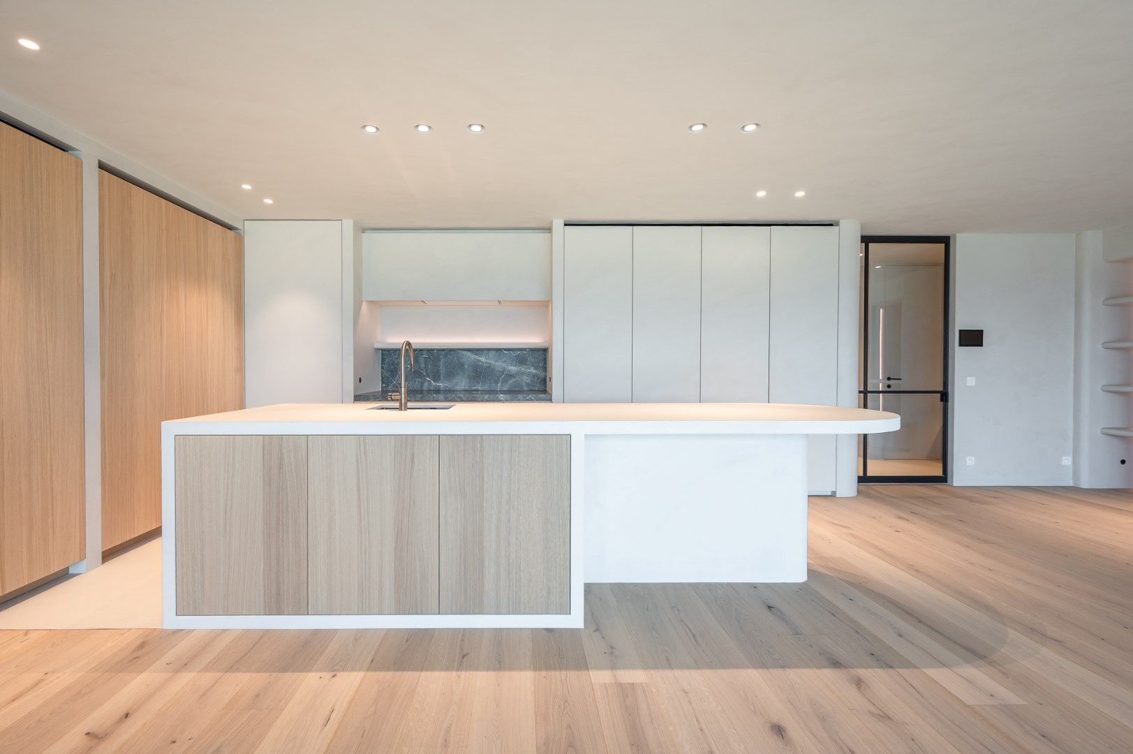 Luxueus appartement met frontaal zeezicht in het Zoute Knokke foto 8