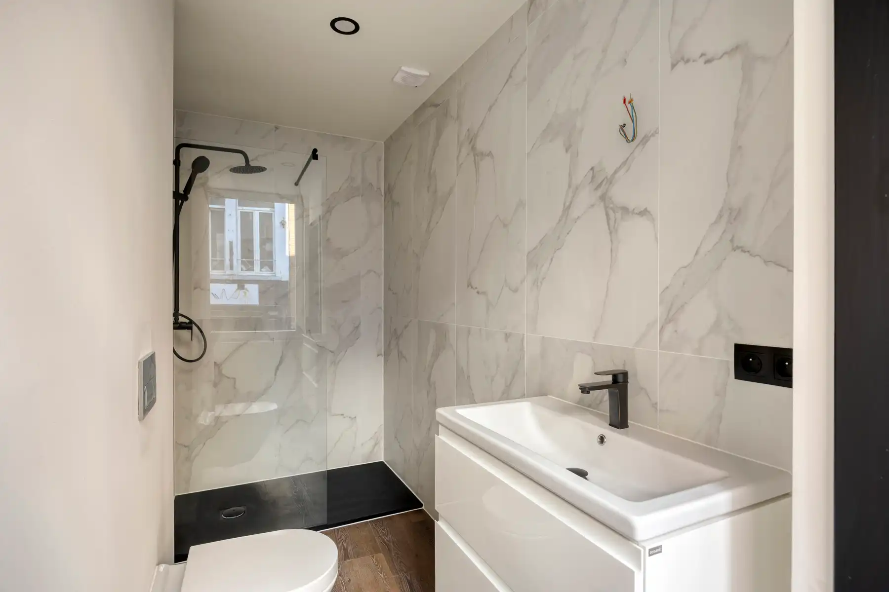 Appartement met twee slaapkamers in hartje Antwerpen. foto 12