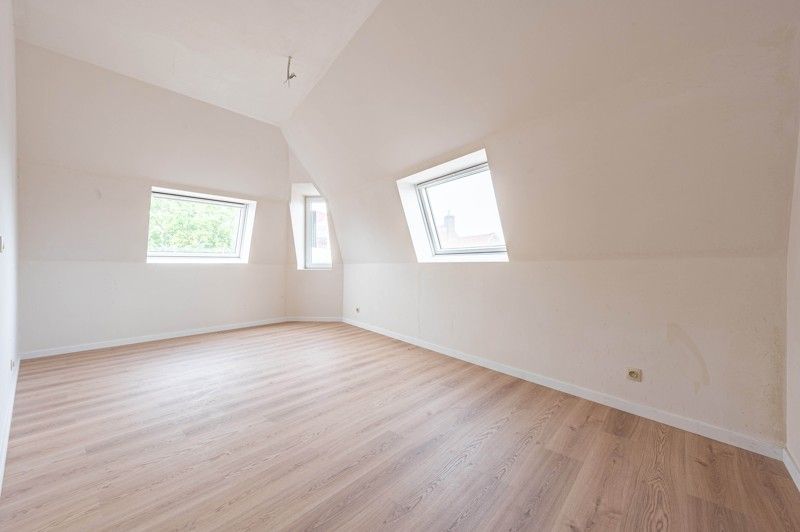 Prachtig 2 slaapkamer appartement TE KOOP in hartje Sint-Baafs-Vijve! (*6% BTW aankoop mogelijk) foto 11