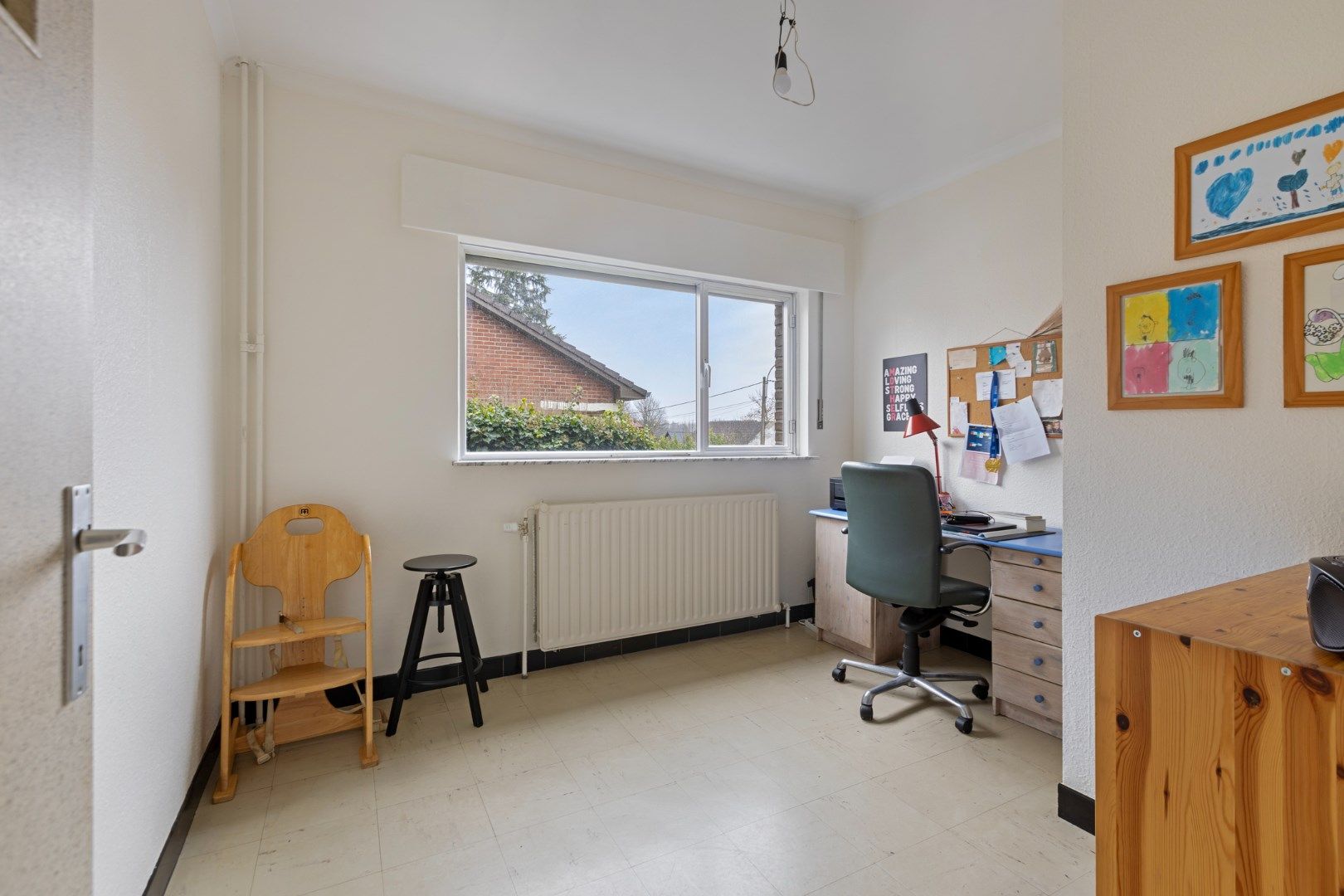 Ruime woning met 5 slaapkamers + inrit aan achterzijde foto 13