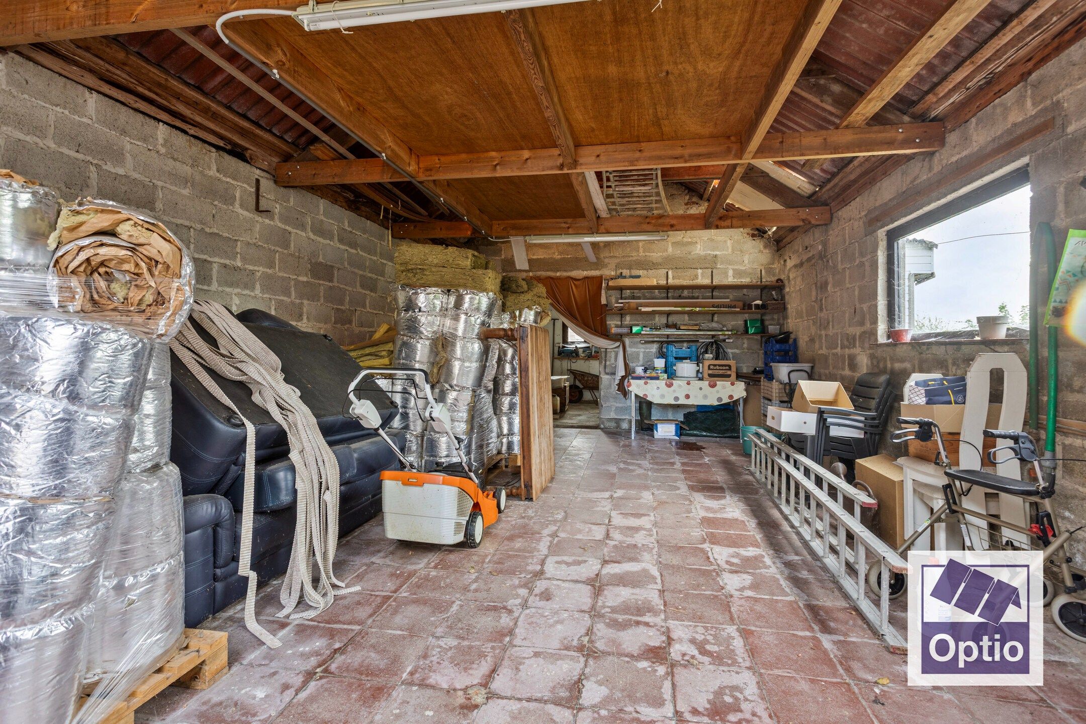 Woning met 5 slaapkamers en grote tuin. foto 31