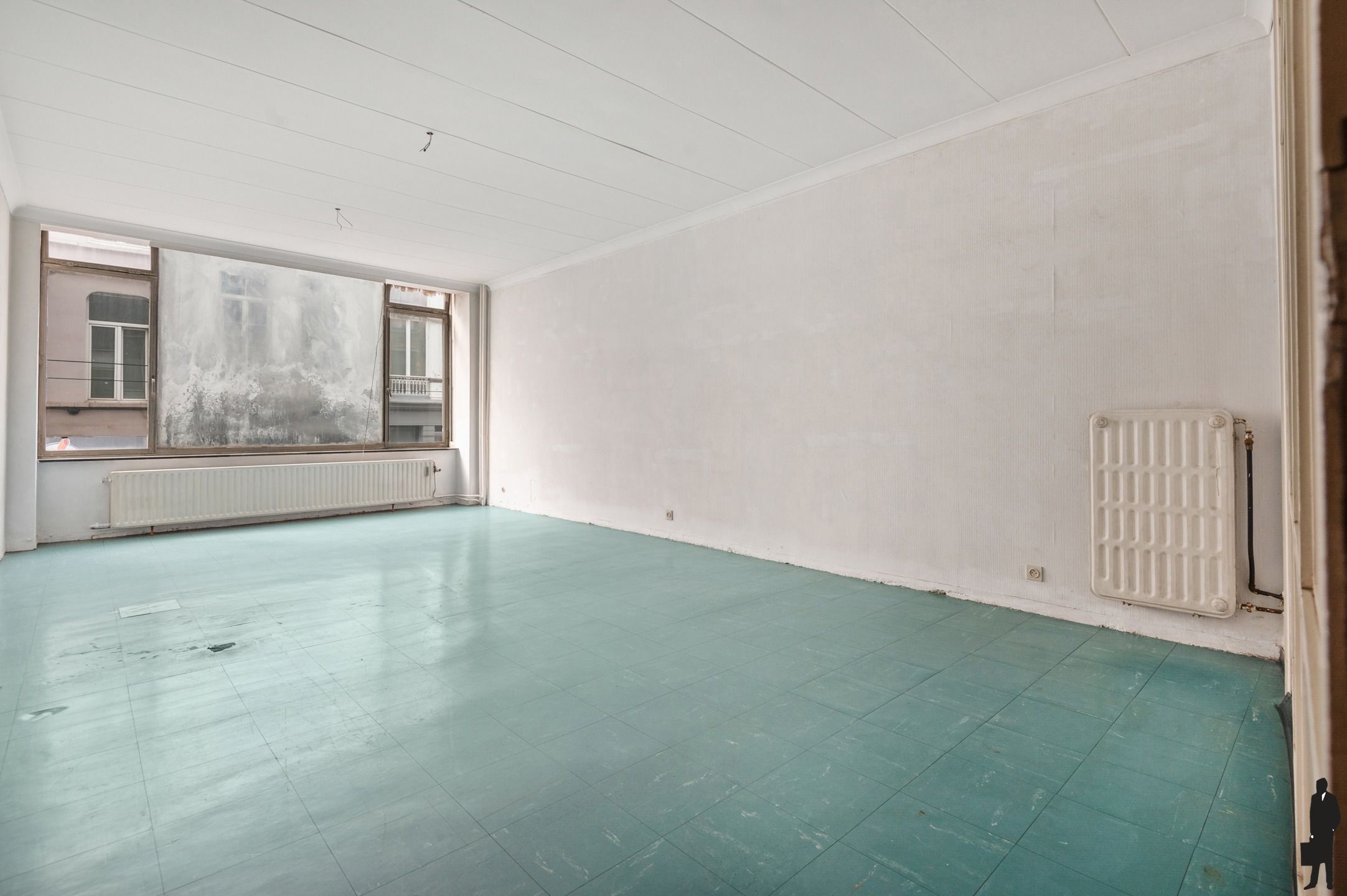 Riant opbrengsteigendom met handelsgelijkvloers en vier verdiepingen foto 26