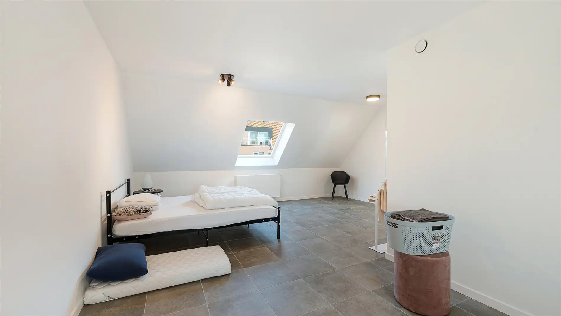 Ruime, recente woning op uitstekende ligging foto 23