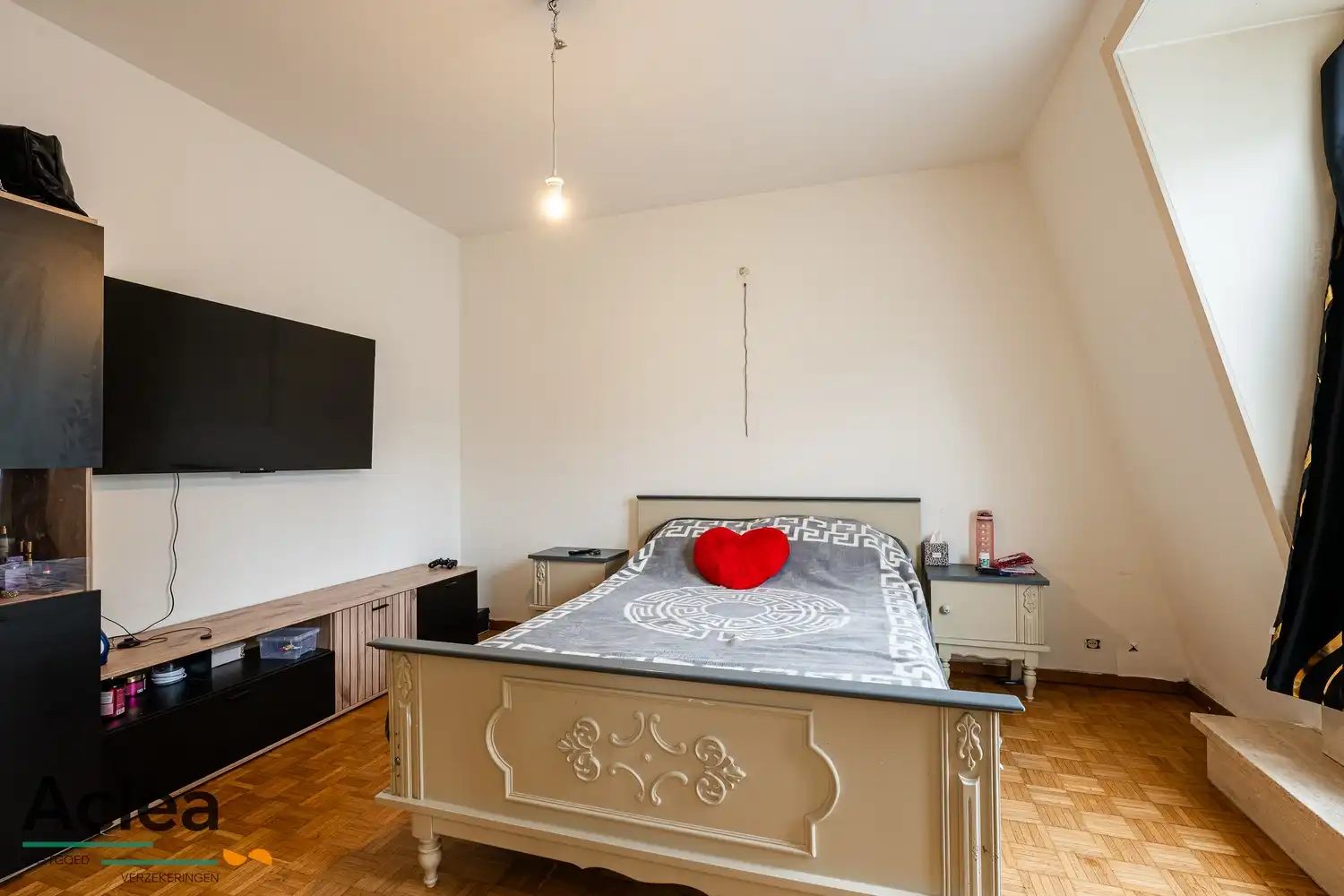 Zeer ruim appartement van 148m² met 3 slpks foto 12