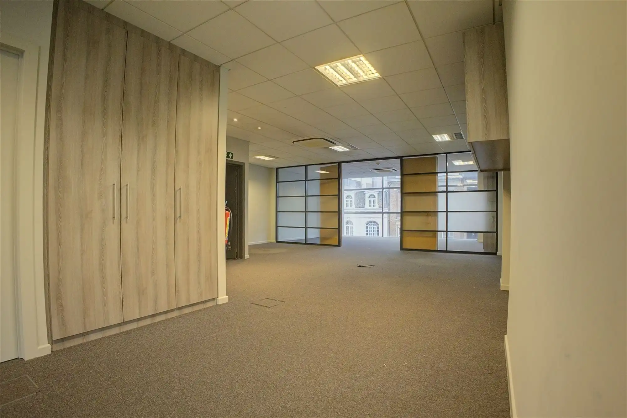 Kantoorgebouw/ conversie tot 7 appartementen mogelijk foto 11