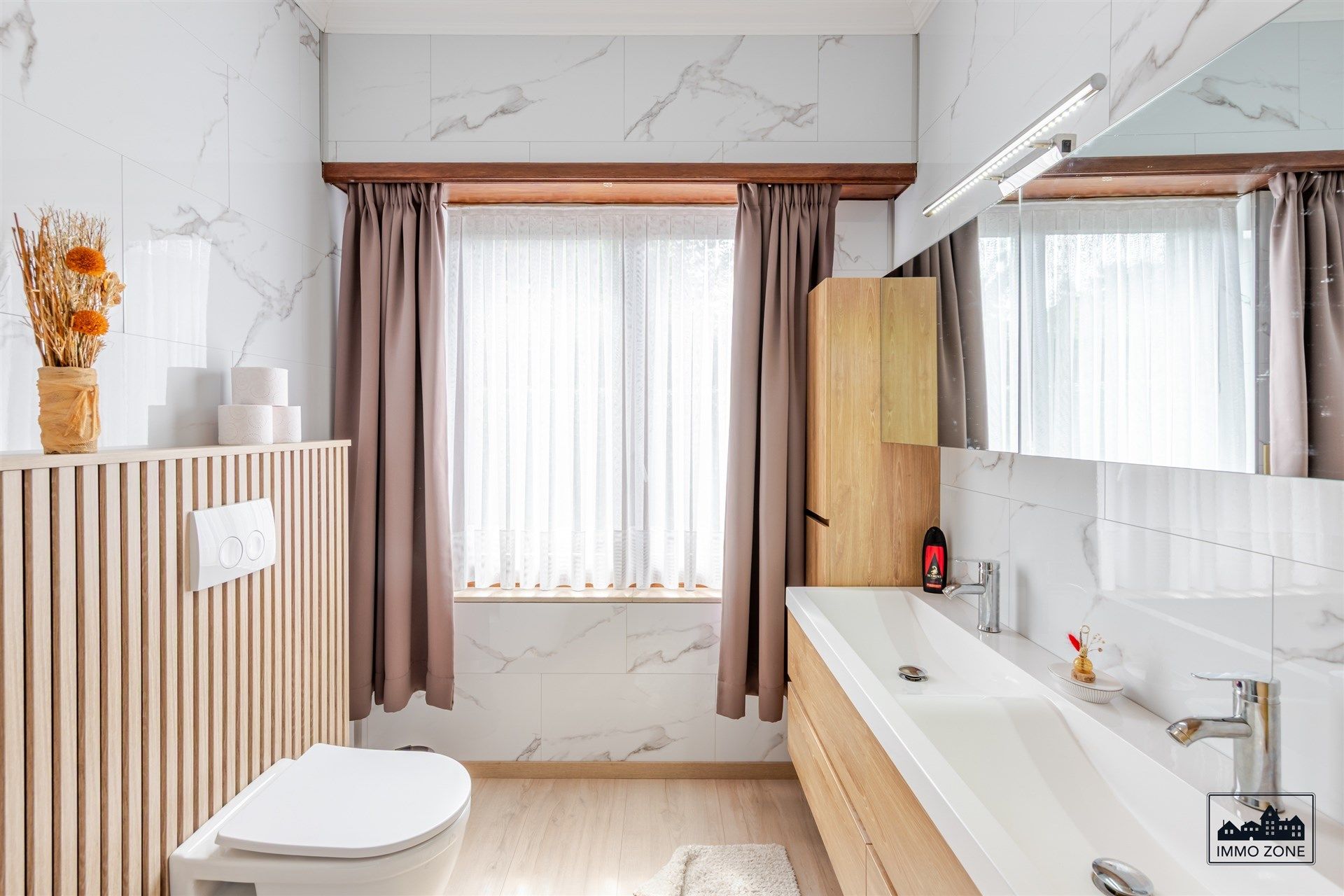 Ruime, gerenoveerde bungalow te koop in De Klinge foto 10