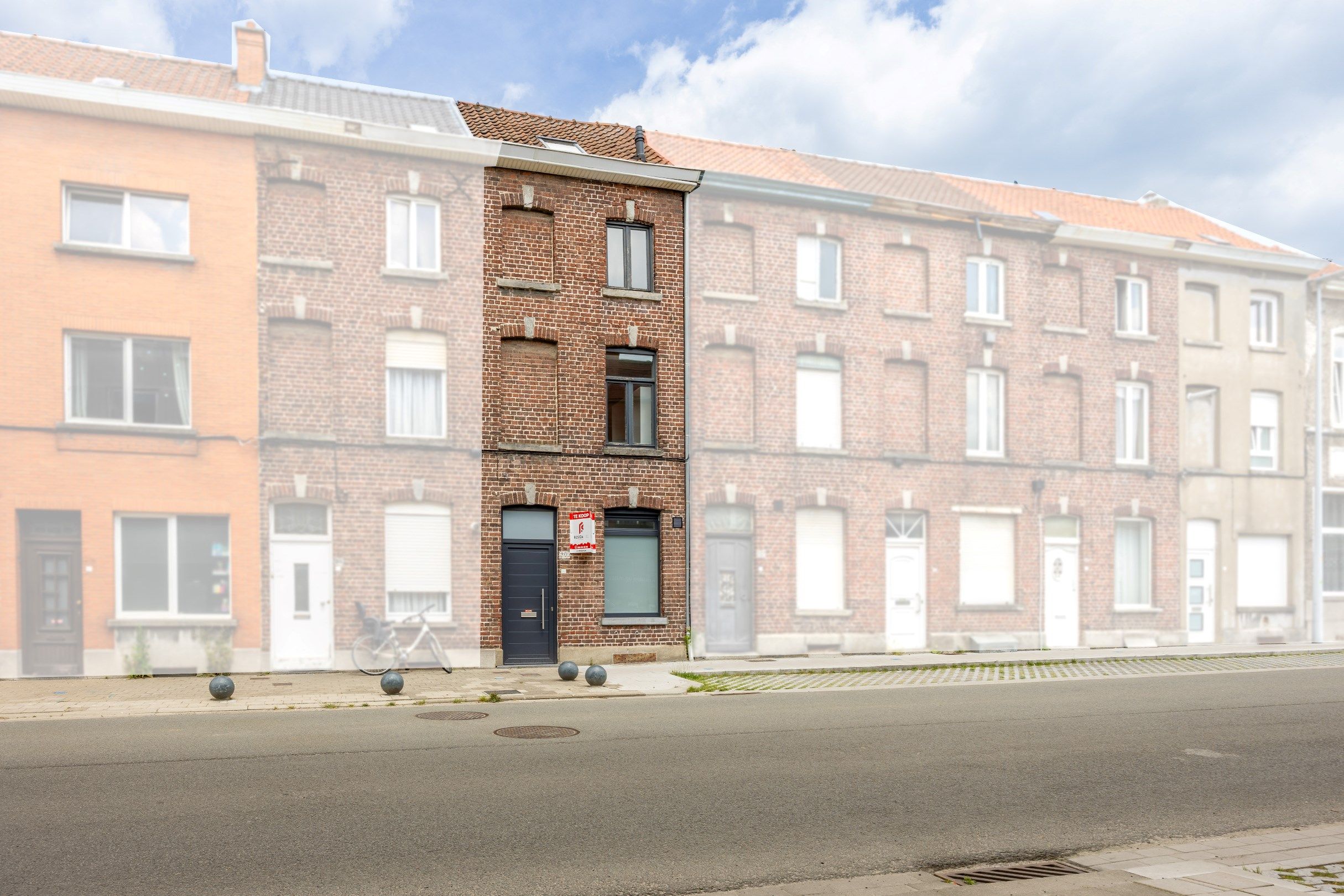 INSTAPKLARE WONING MET 4 SLAAPKAMERS foto {{pictureIndex}}