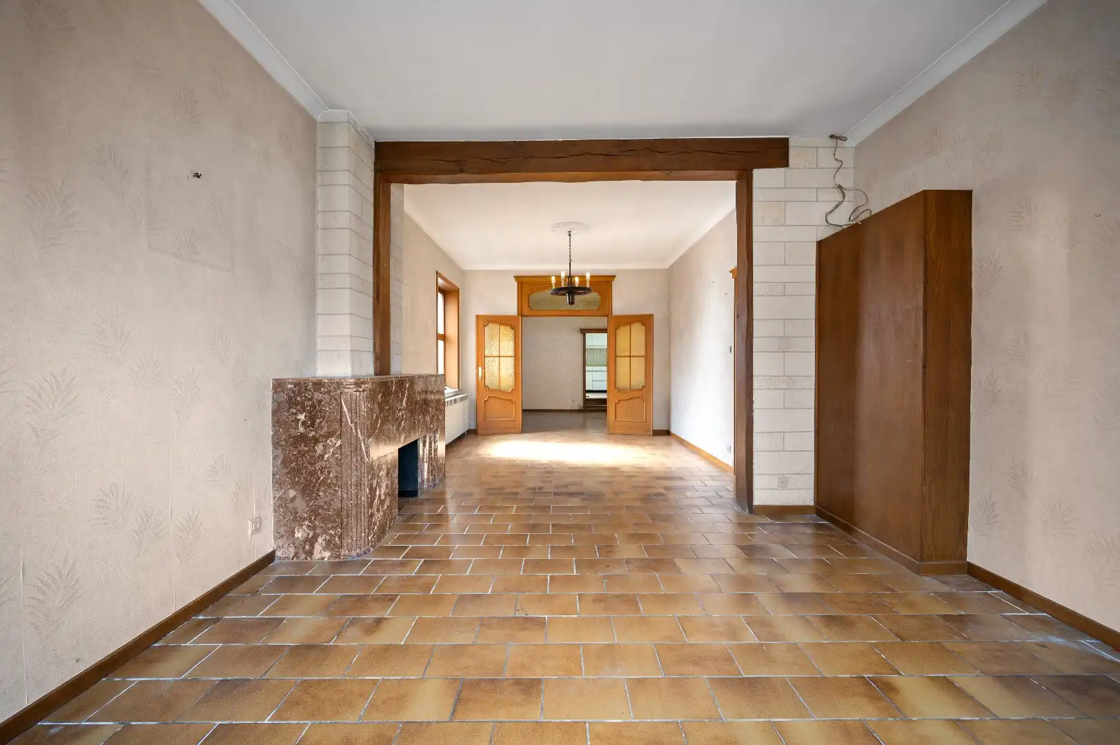 Te renoveren woning met ruime loods en stockagemogelijkheden  foto 18