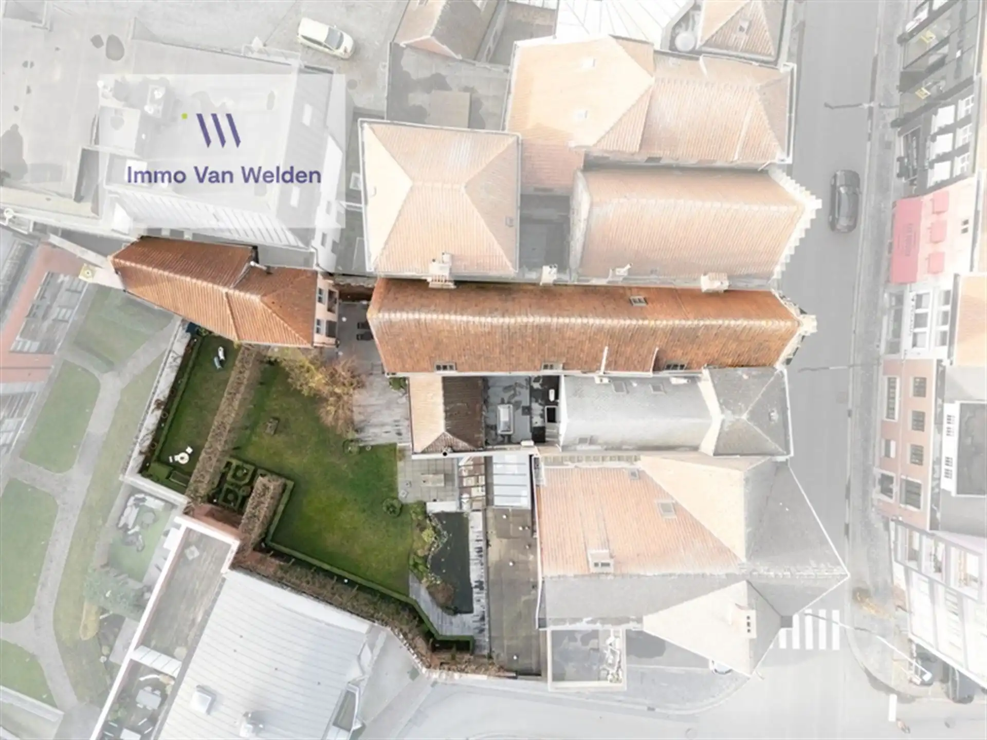 Unieke karakterwoning met handelszaak in hartje Oudenaarde – de voormalige drukkerij “De Scheldegalm” foto 3