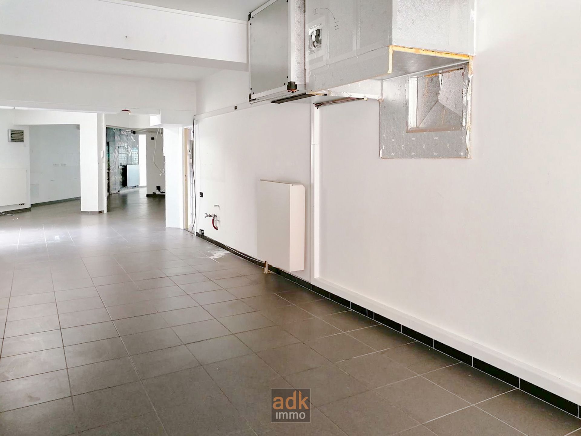 Topgelegen Commerciële Ruimte van 222 m² te Koop in Koksijde-Bad foto 7