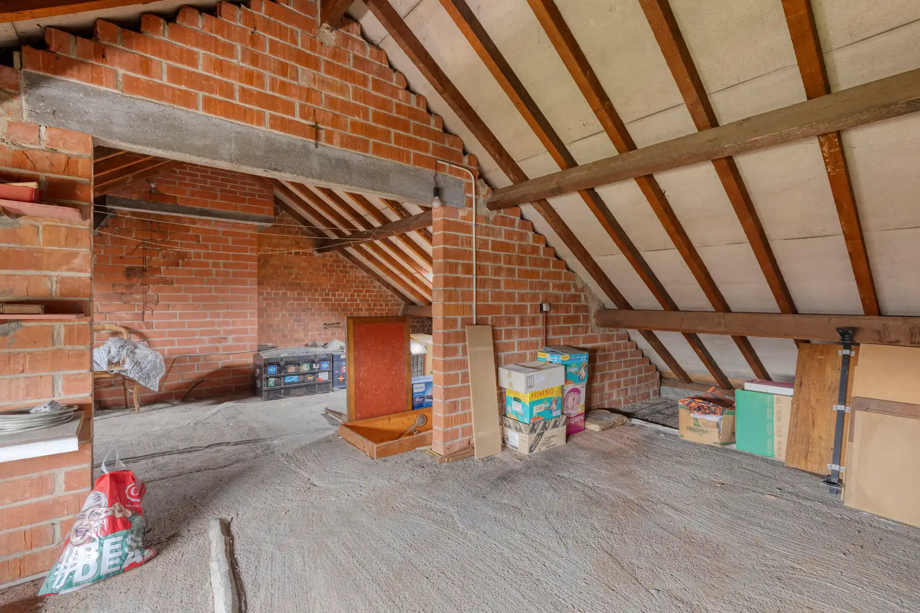 Kloeke woning met tuin en garage! foto 13