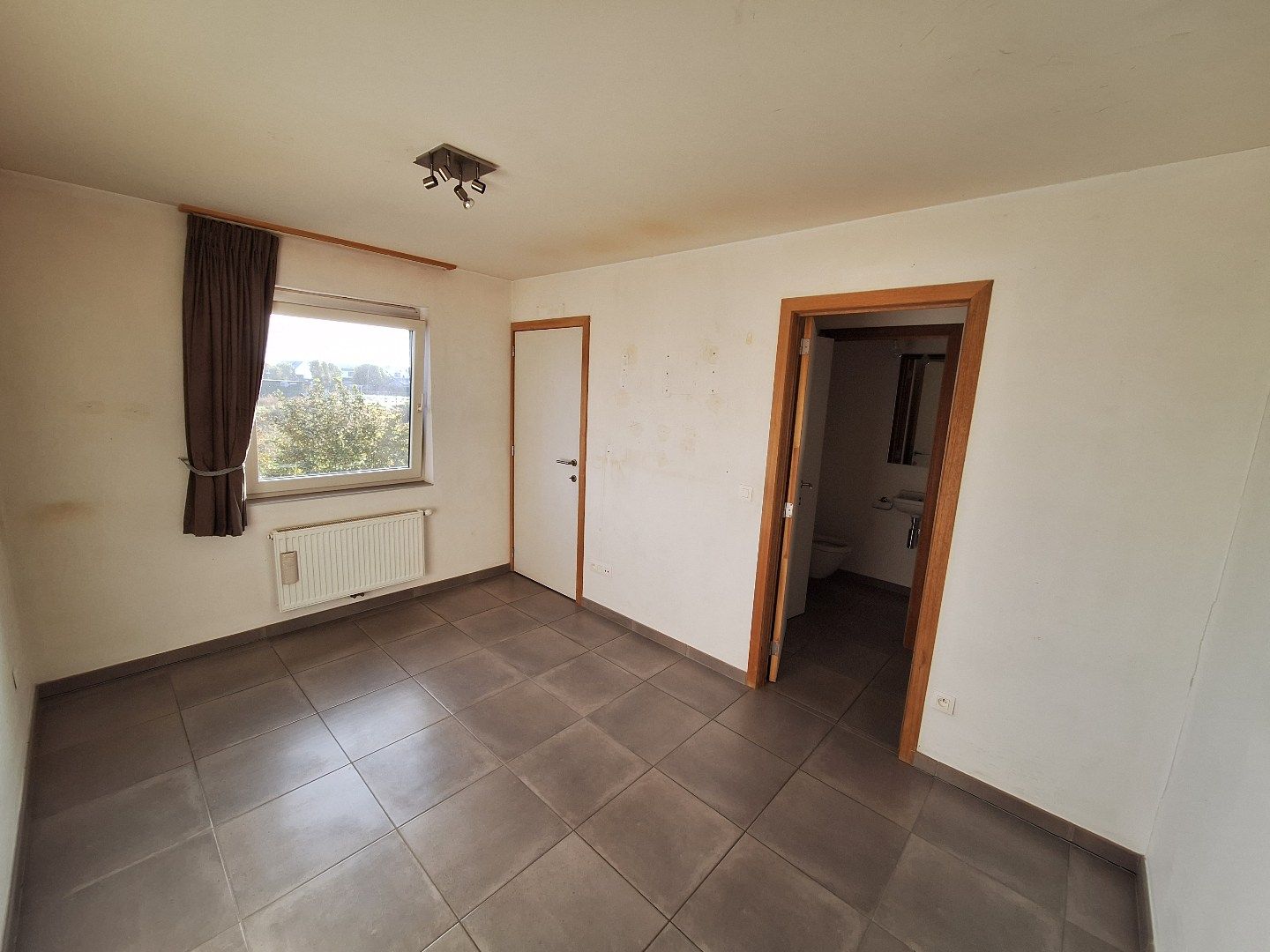 Recent appartement met 1 slaapkamer en private berging foto 5