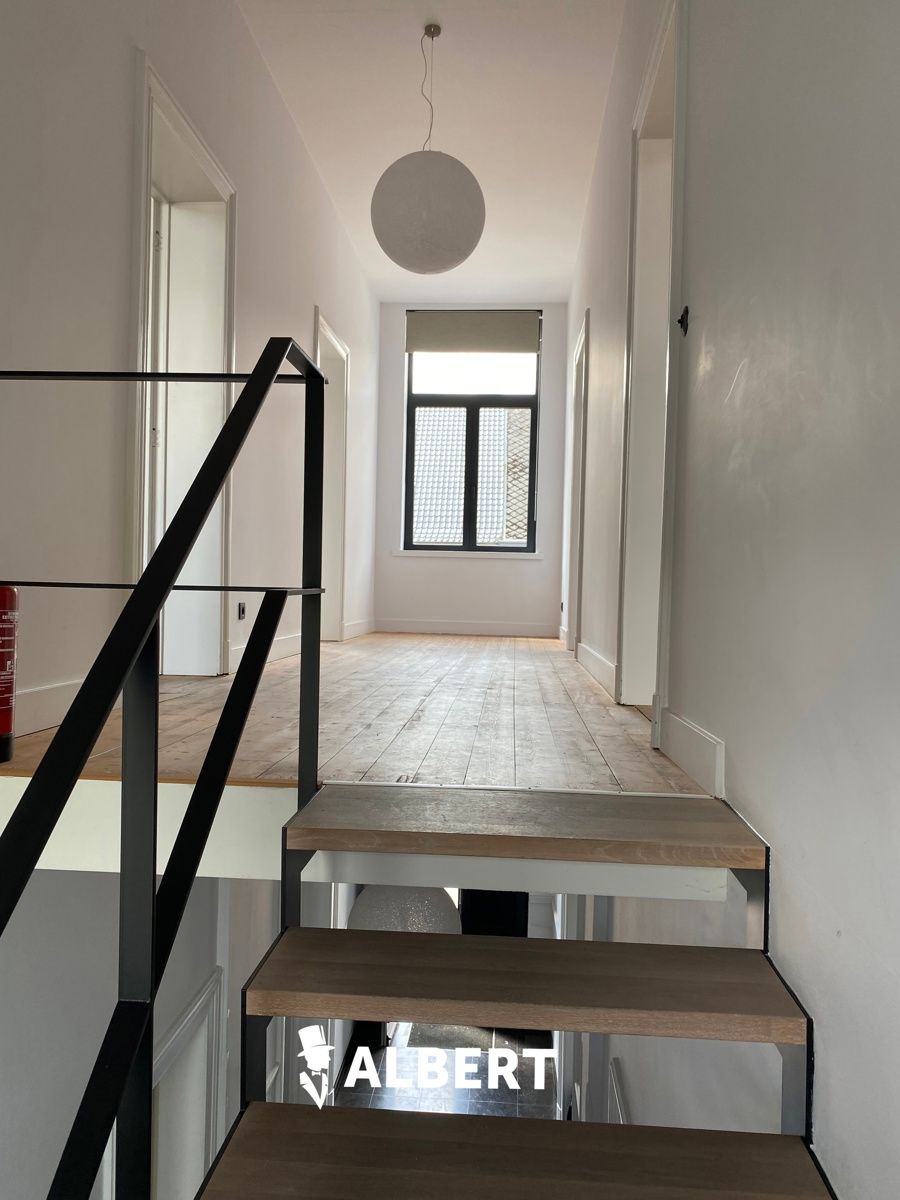 Unit 5 - kantoorgebouw foto 8