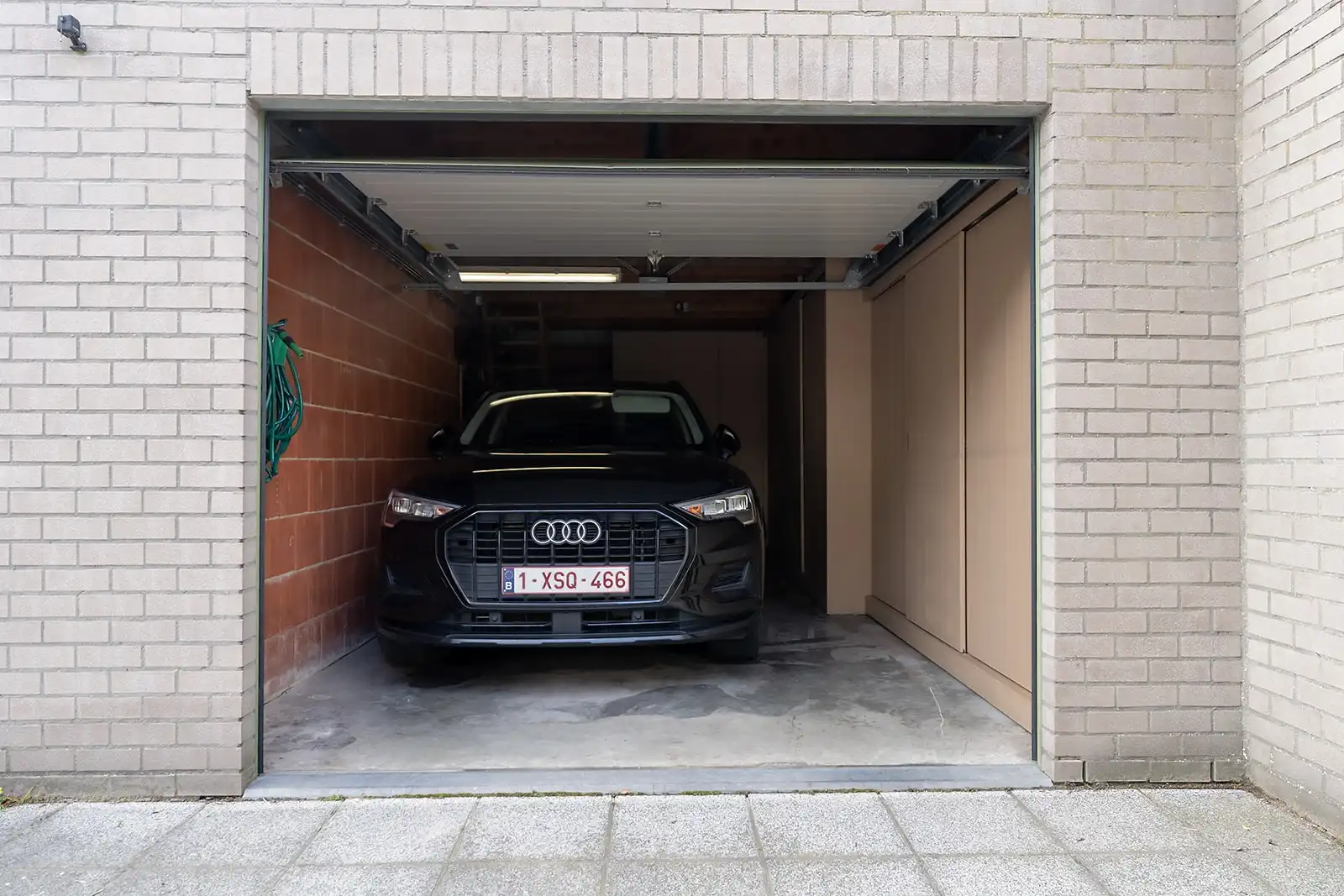 Ruim duplex appartement met garagebox te koop in Lissewege. foto 21