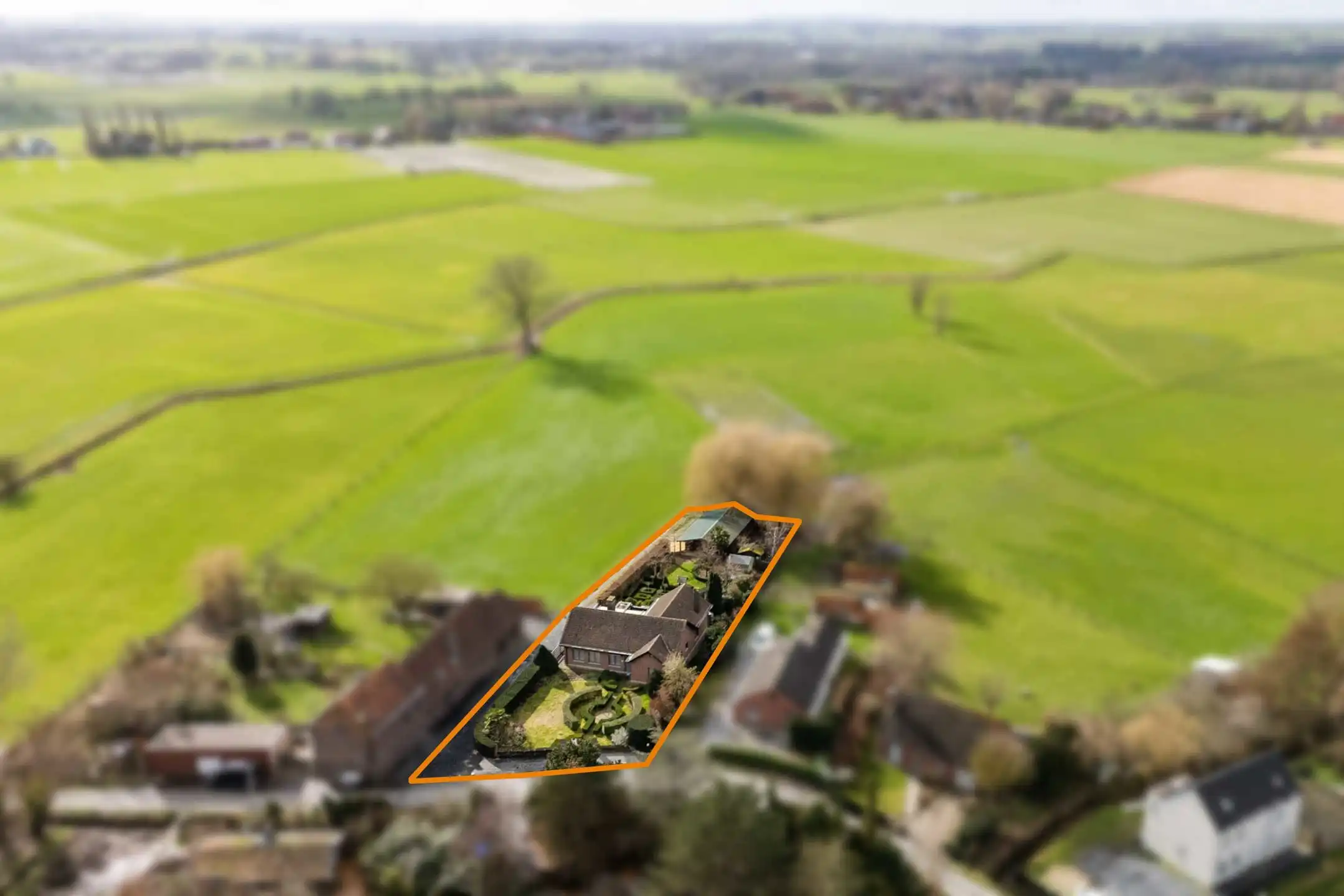 Instapklare villa met tuin, weids uitzicht en ruim bijgebouw foto 33