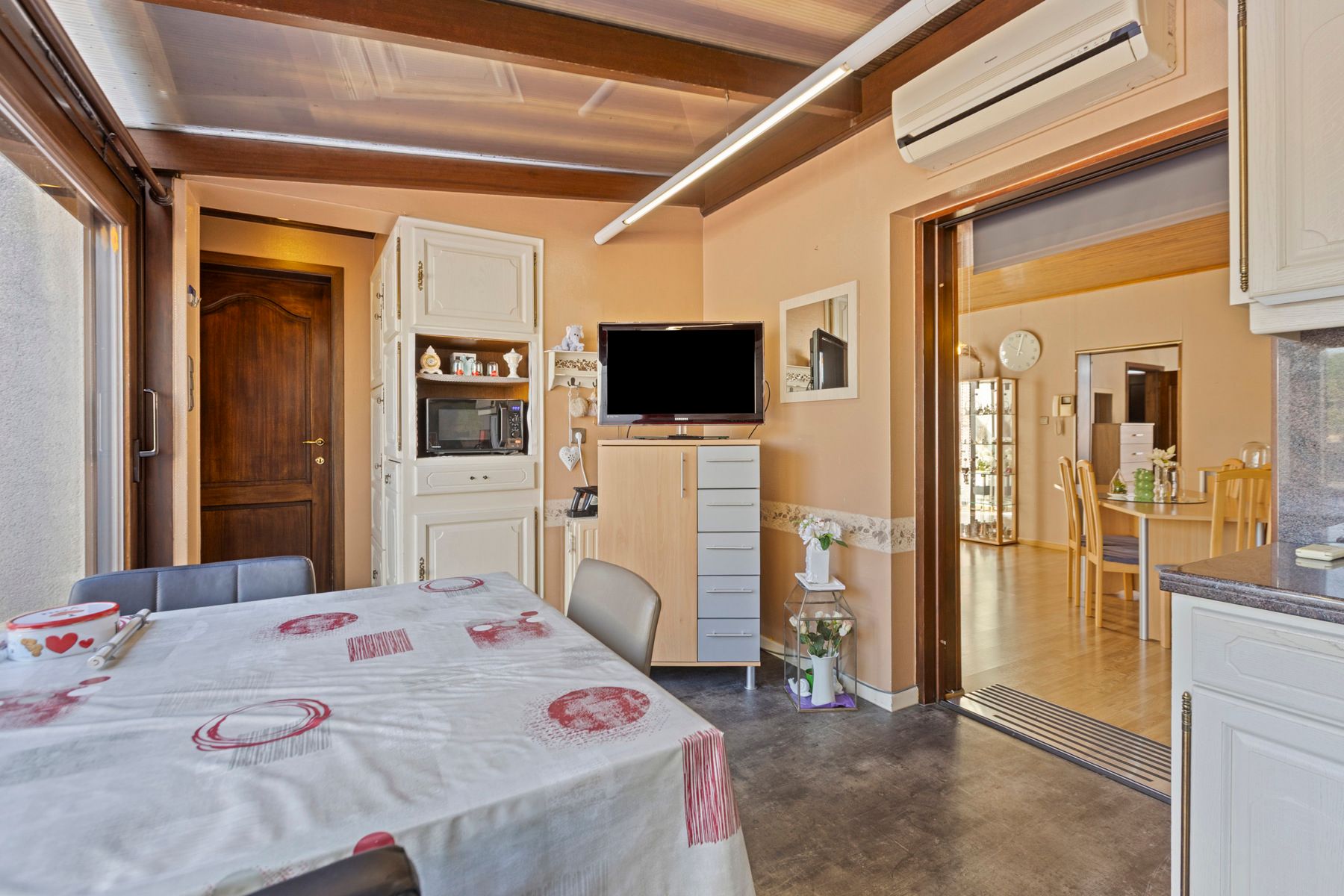 halfvrijstaande woning foto 15