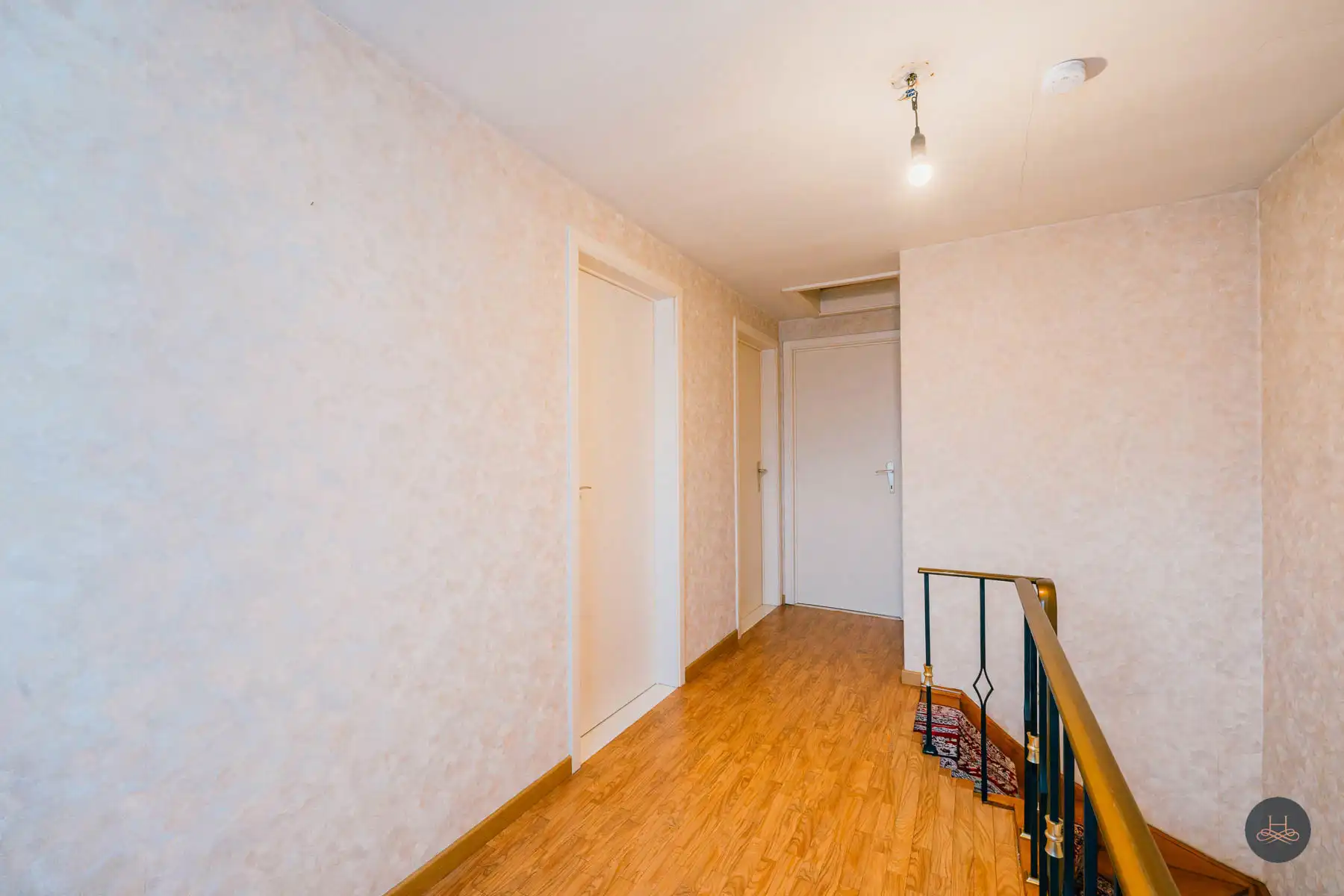 Uitstekend onderhouden woning met veel potentieel foto 12