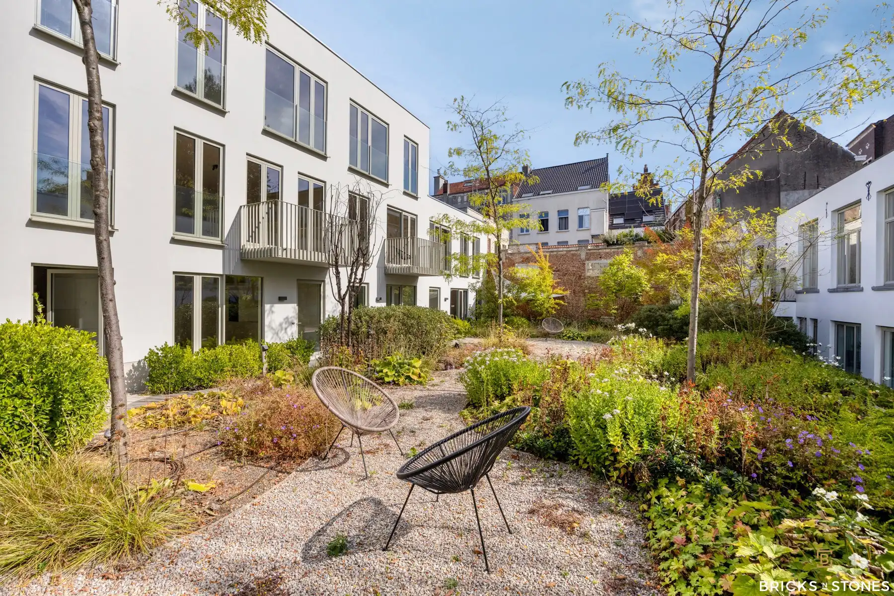 Verborgen parel: gelijkvloers appartement met terras foto 18