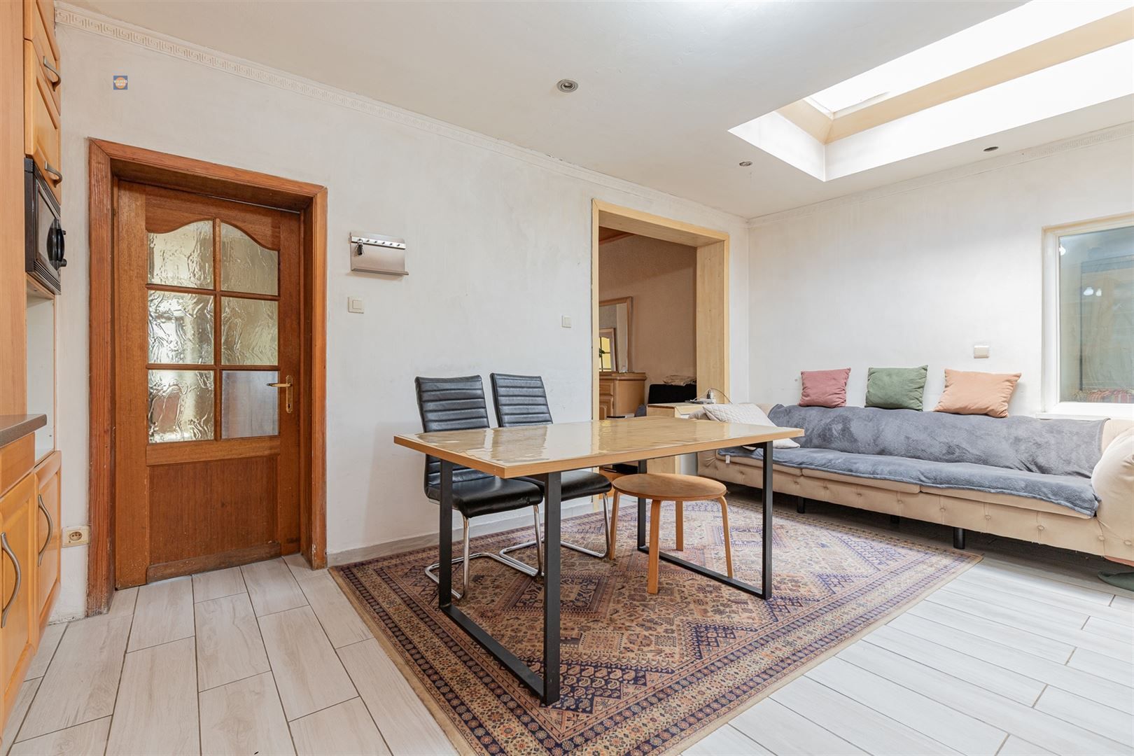 Volwaardige gezinswoning met 5 slaapkamers en 2 badkamers foto 6