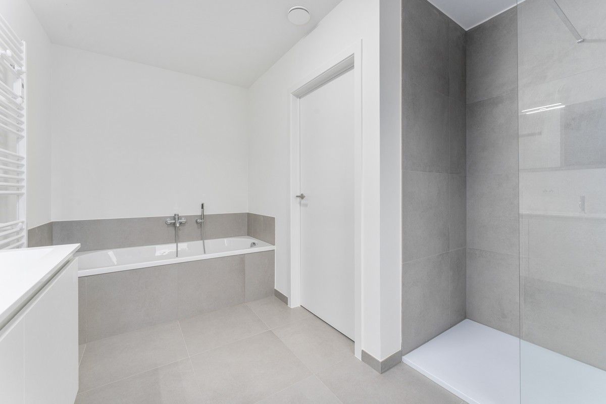 Moderne woningen op een rustige en groene ligging te Zarren. foto 16