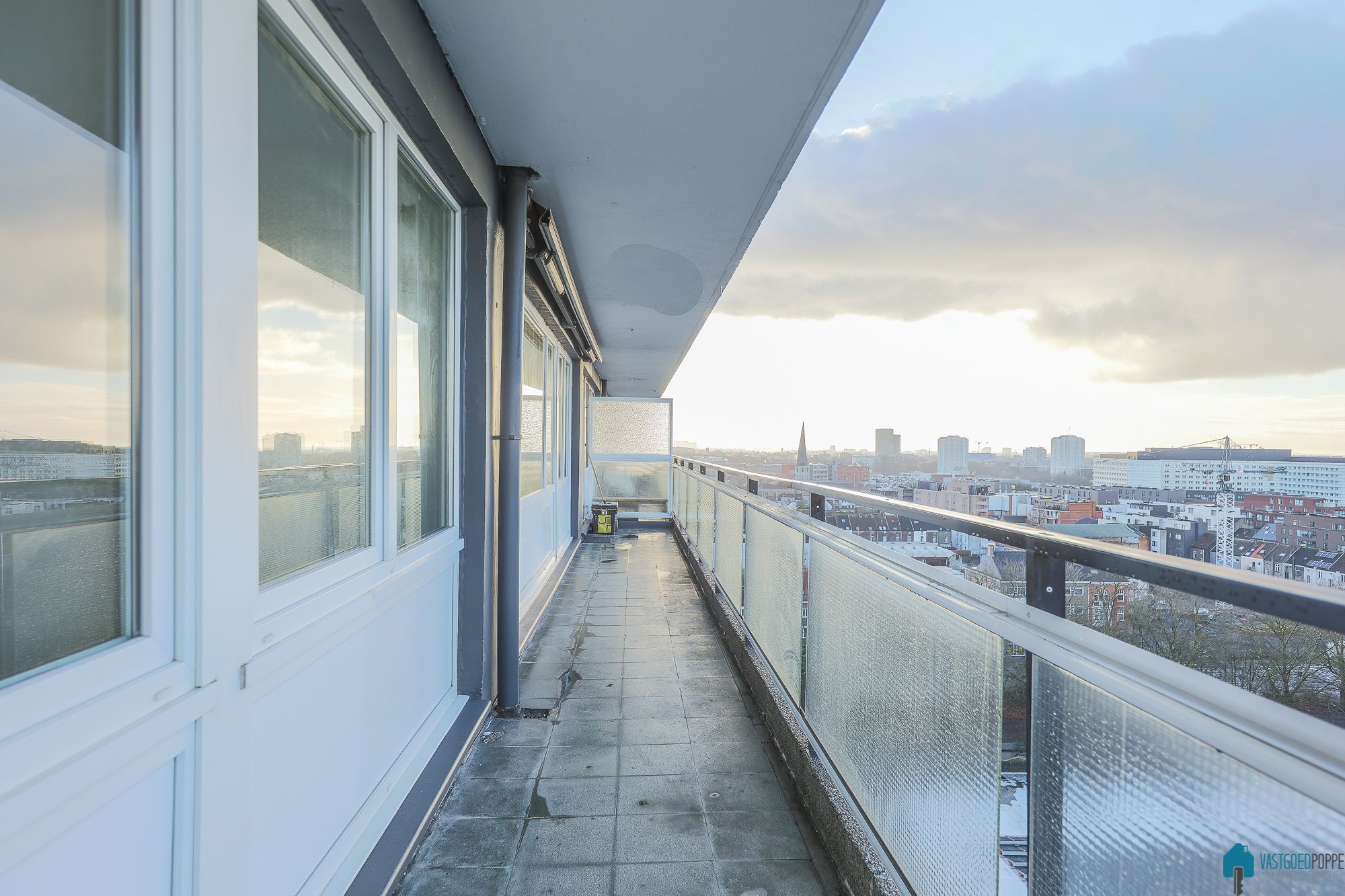 Ruim appartement met zuid-gericht terras foto 5