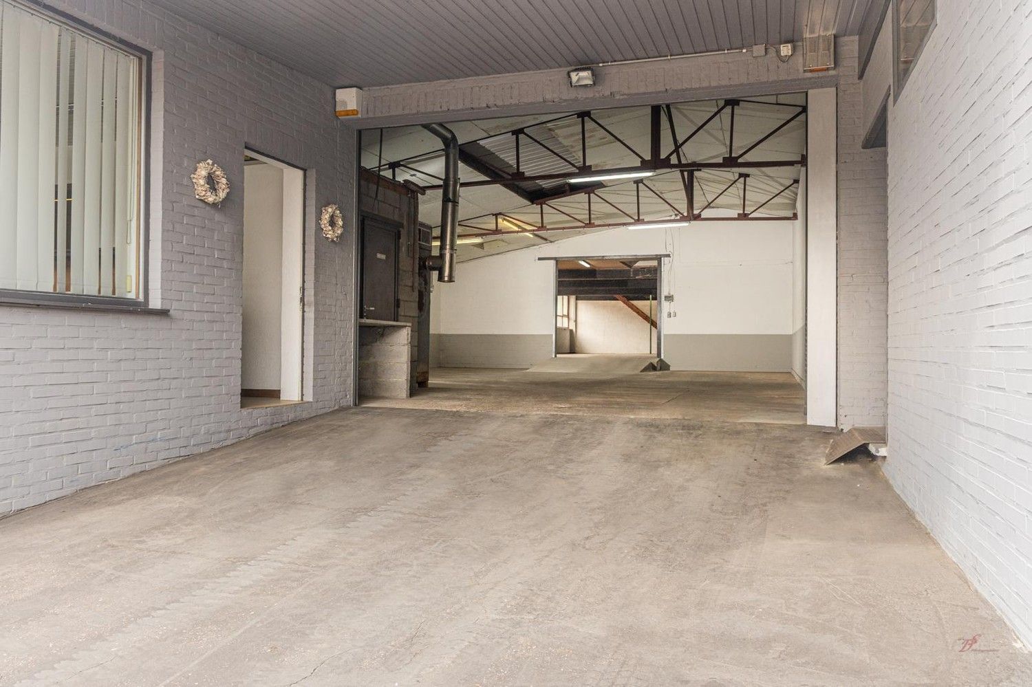 Te huur: Ruime opslagruimte met kantoren – Meerstraat 23, Zutendaal foto 15
