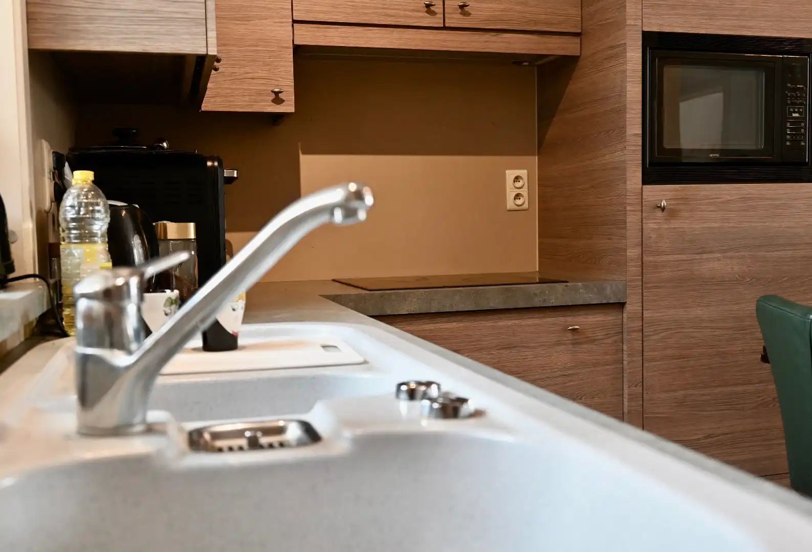 CENTRALE OPBRENGSTEIGENDOM MET 3 ENTITEITEN foto 10