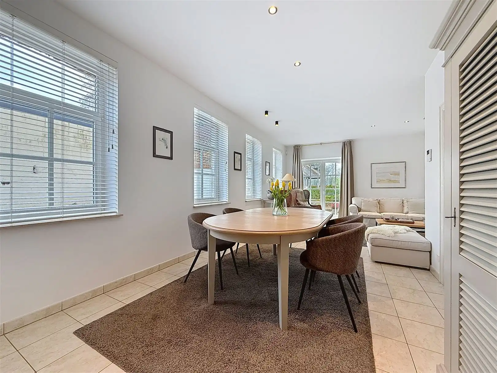 Karaktervolle woning met 4 slpks, 2 bdks, zwembad, 39a 17ca foto 14