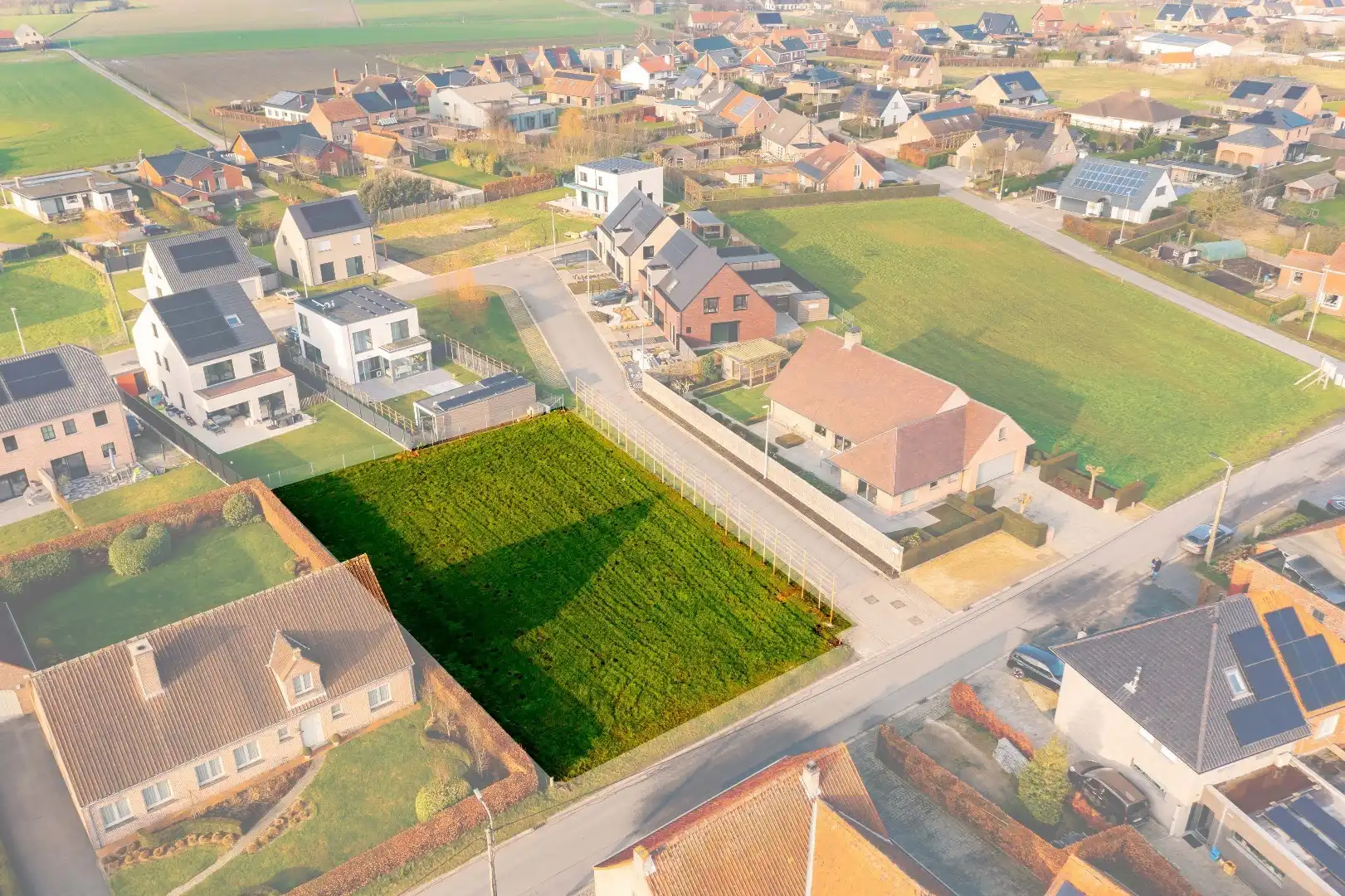 RUIM PERCEEL BOUWGROND 936 m² MET DIVERSE MOGELIJKHEDEN  foto 7